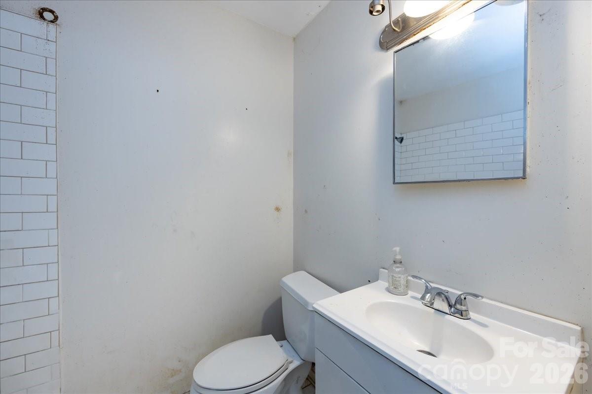 1628 Eastway Drive — Charlotte