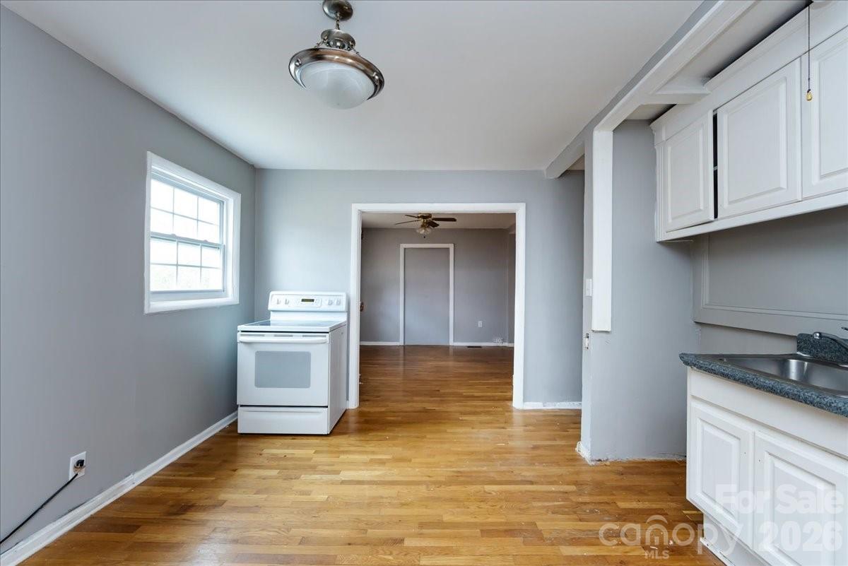 1628 Eastway Drive — Charlotte