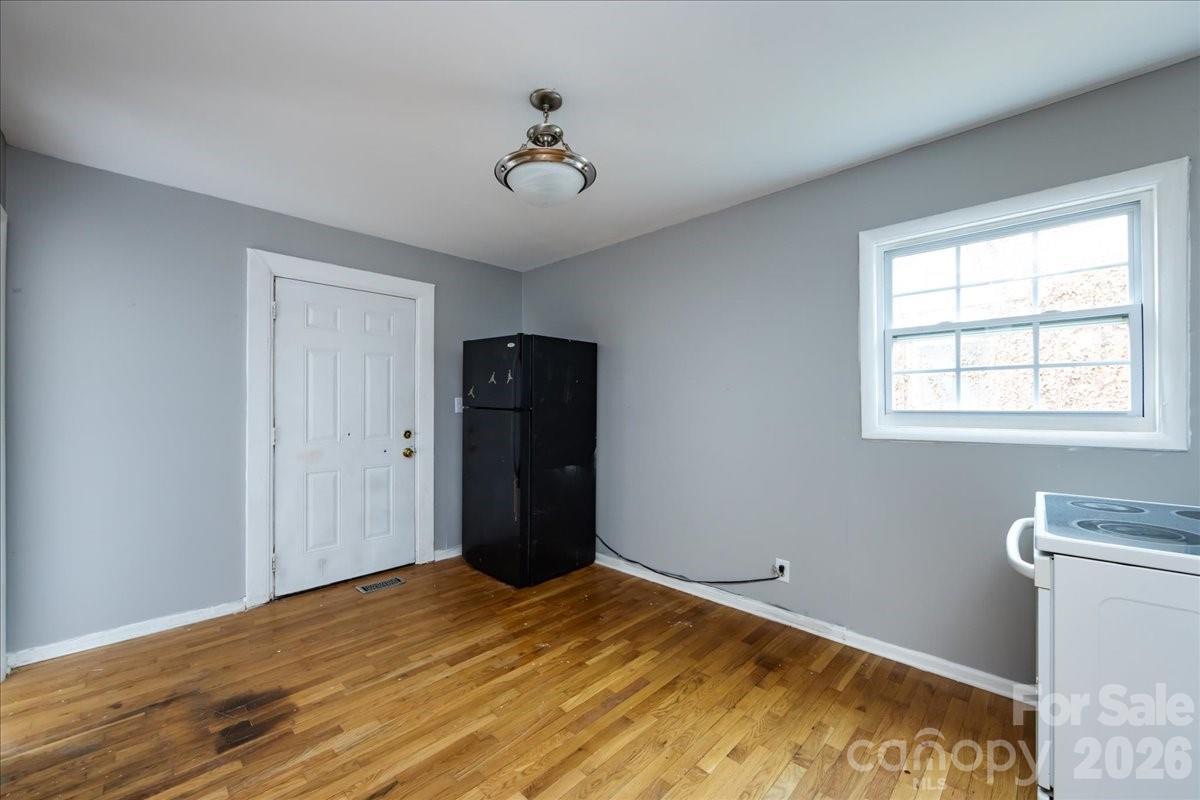 1628 Eastway Drive — Charlotte