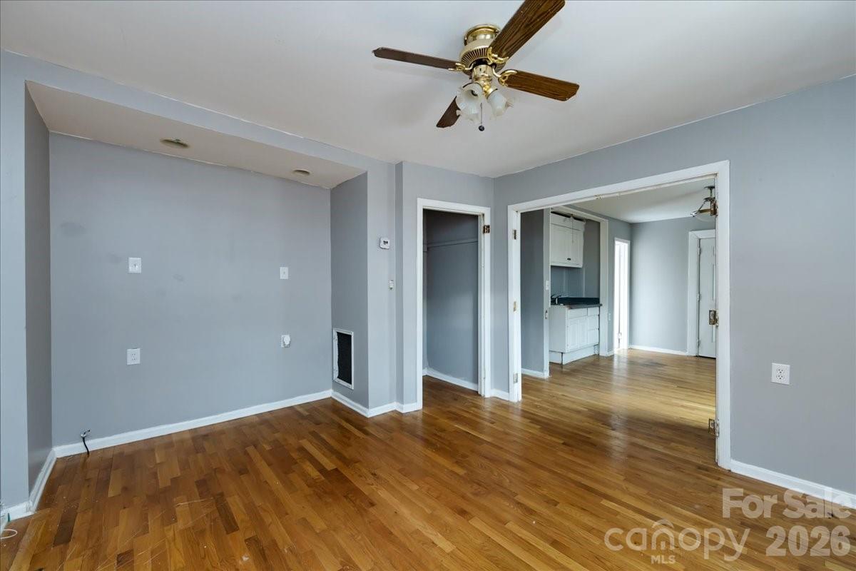 1628 Eastway Drive — Charlotte