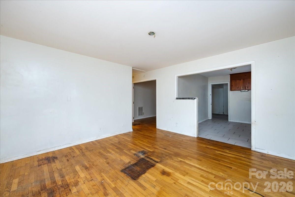 1628 Eastway Drive — Charlotte
