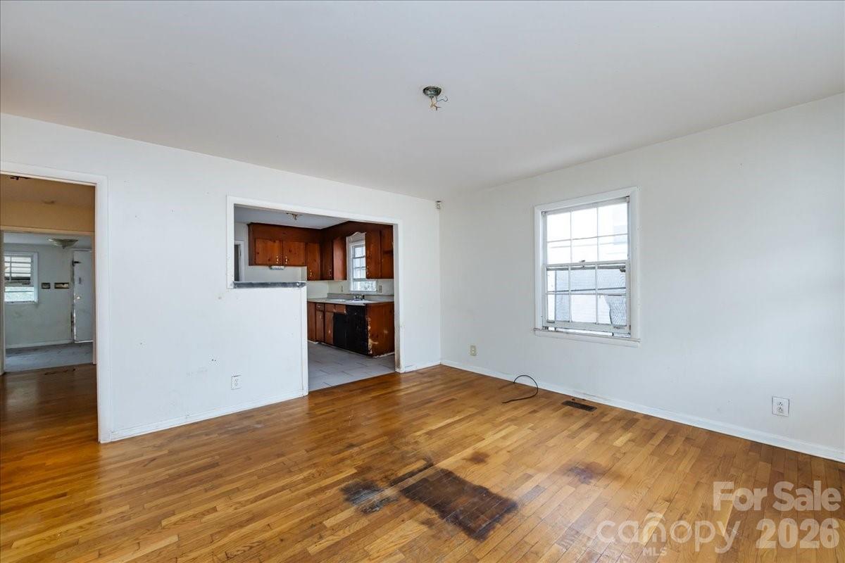 1628 Eastway Drive — Charlotte