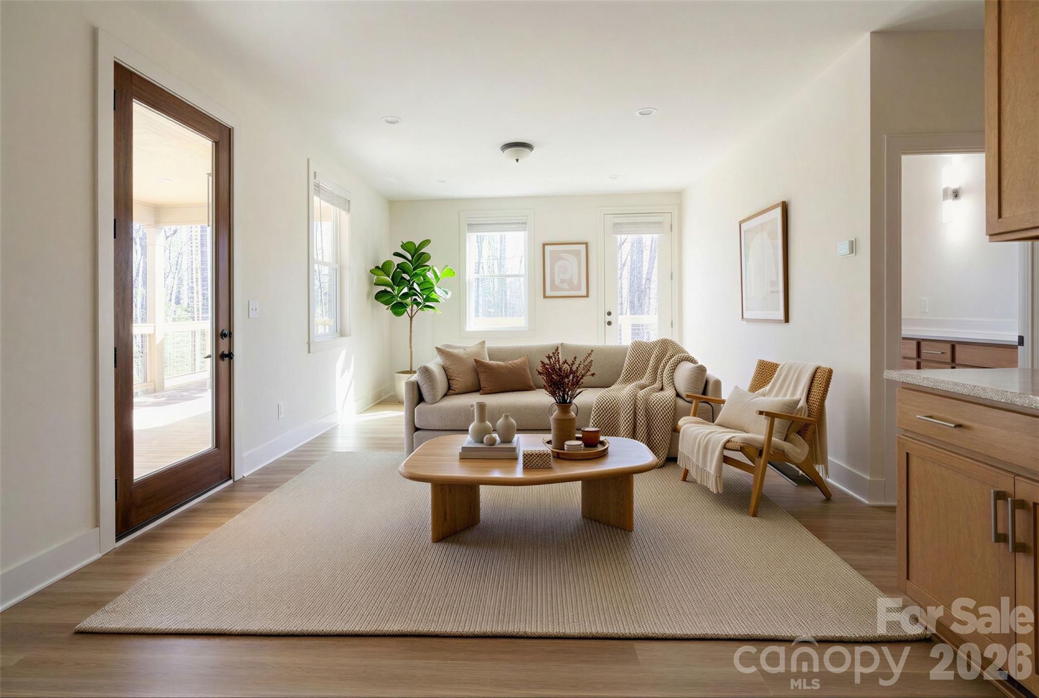 137 E Arbutus Trail — Hendersonville