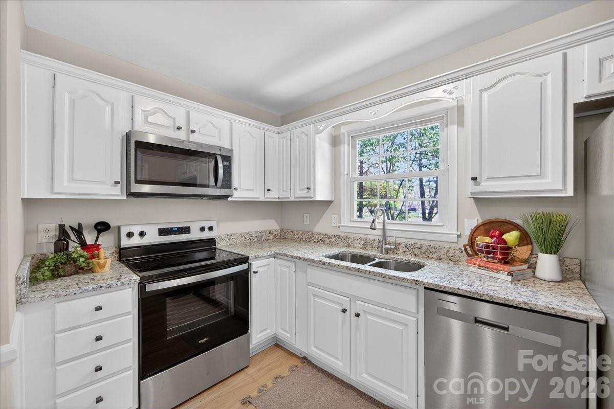 6576 Stoney Ridge Road — Matthews