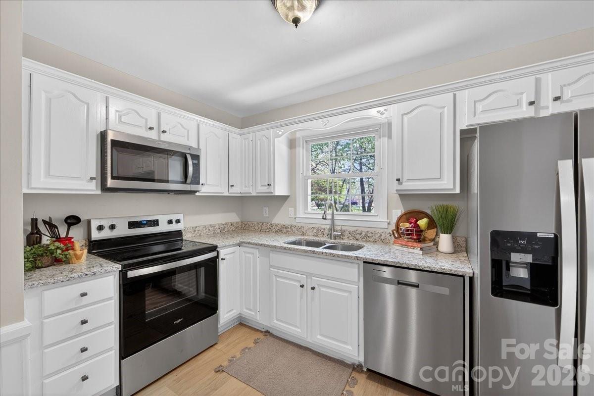 6576 Stoney Ridge Road — Matthews