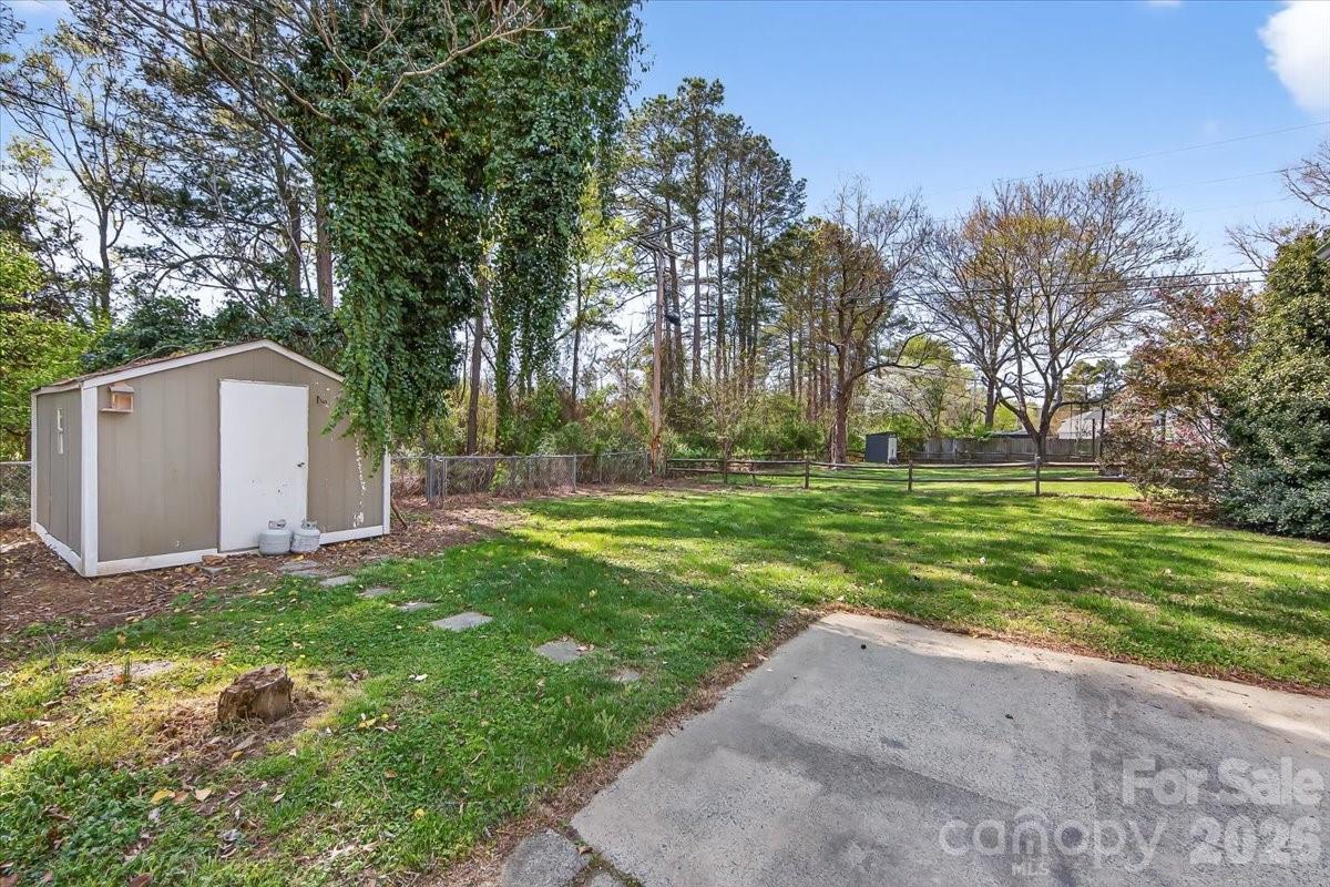 6576 Stoney Ridge Road — Matthews