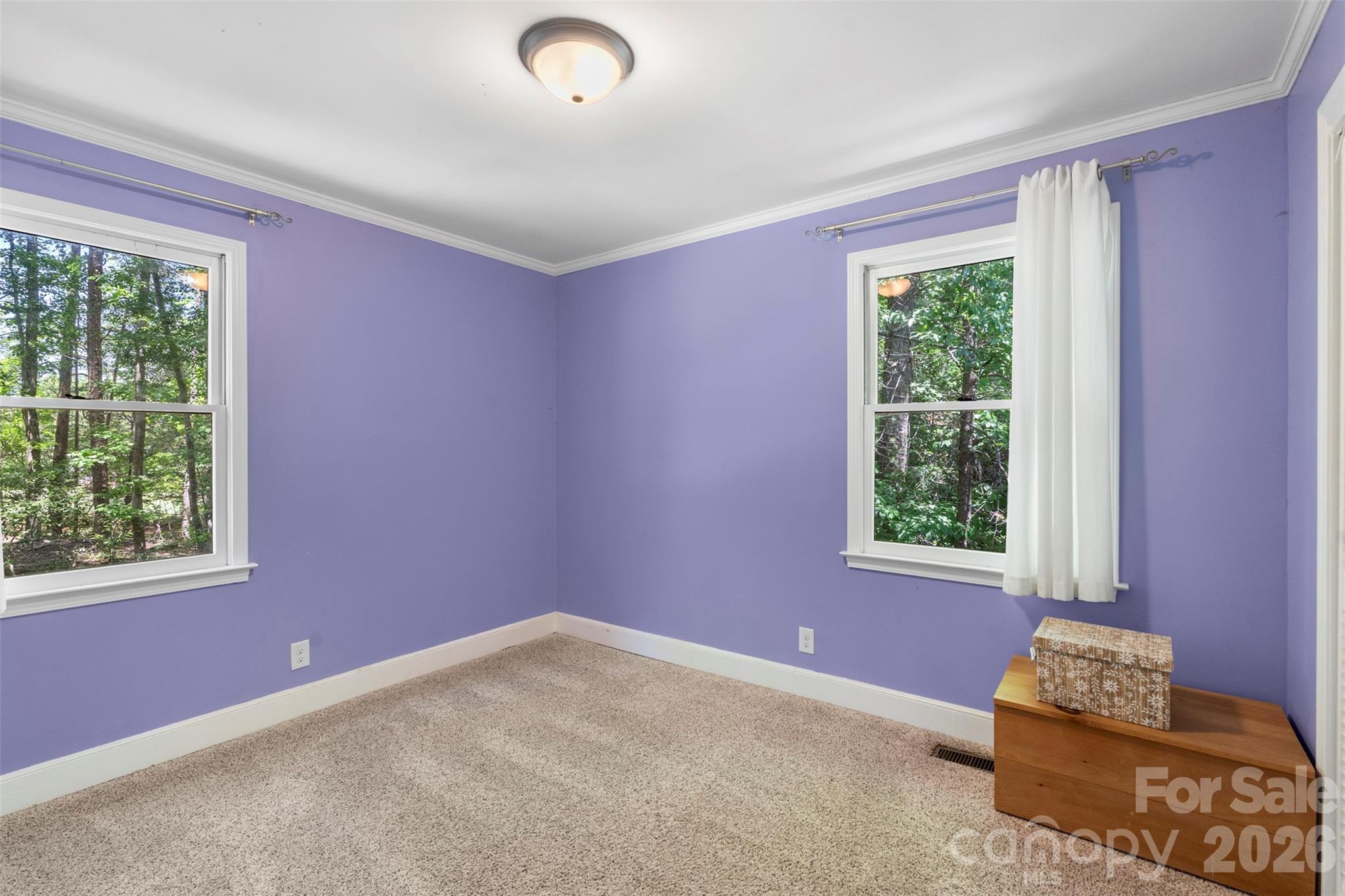 1122 Pine Knot Court — Clover