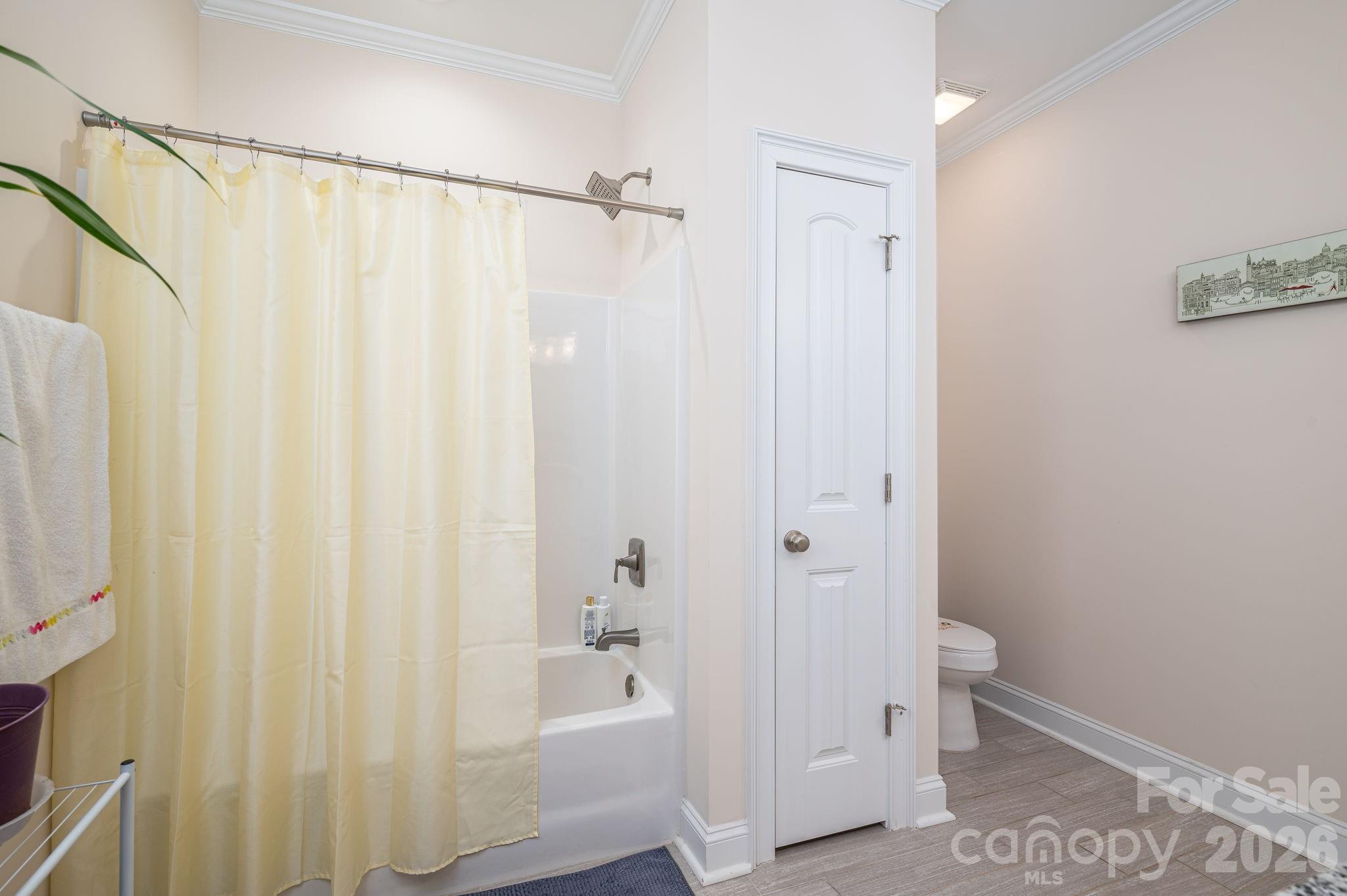 209 Wood Street — Mount Holly