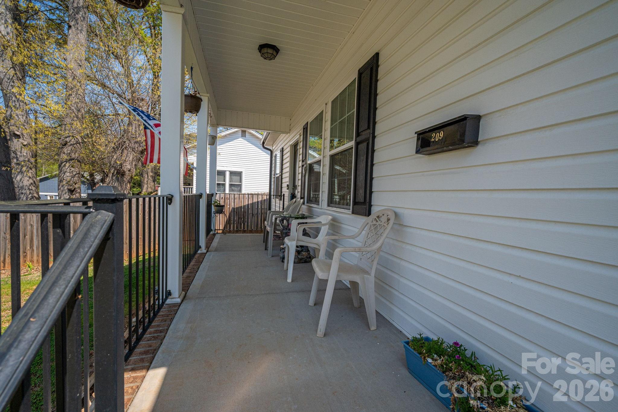 209 Wood Street — Mount Holly