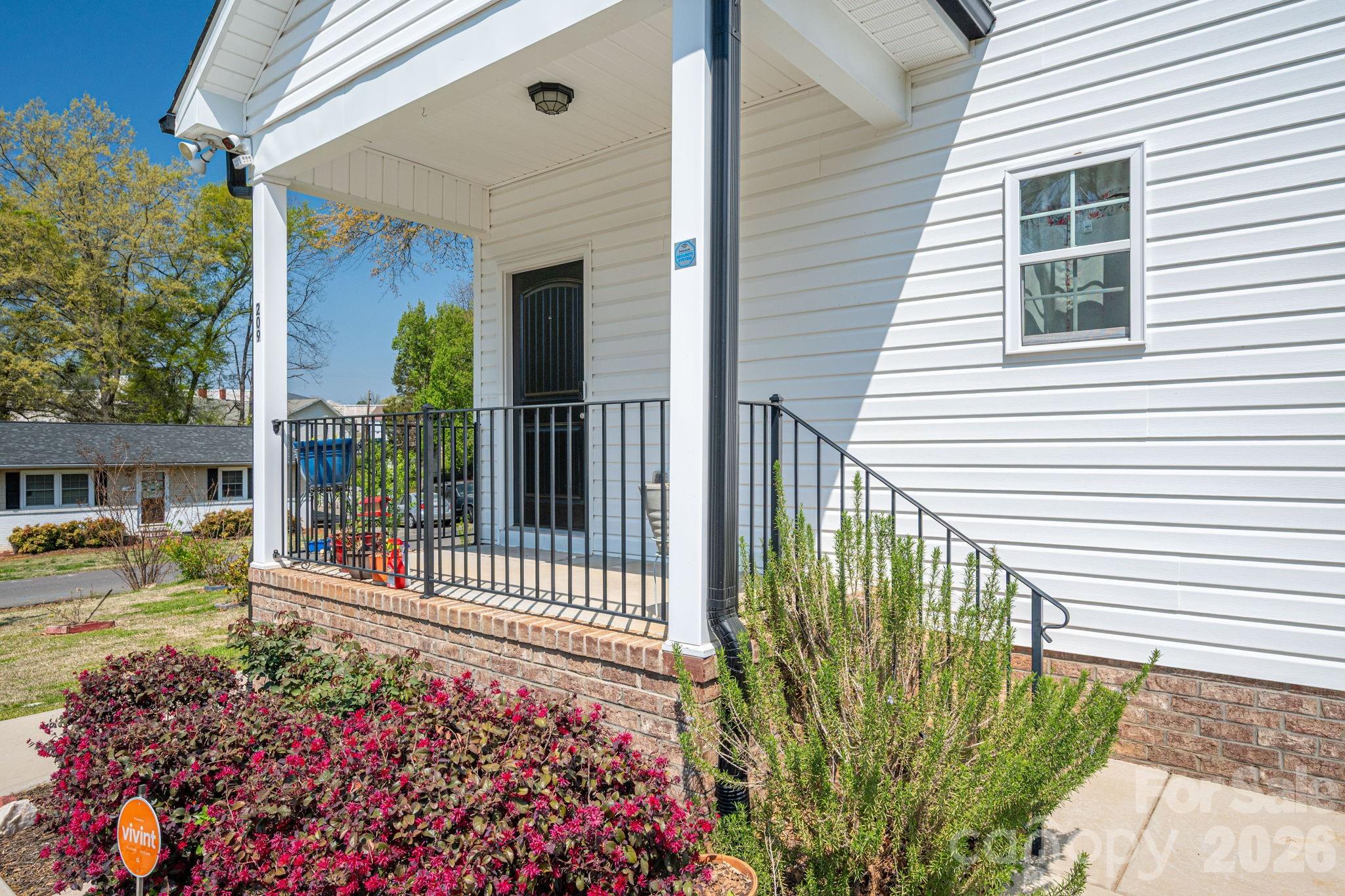209 Wood Street — Mount Holly