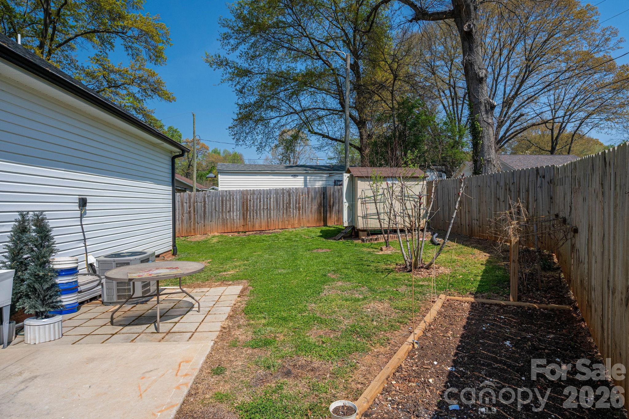 209 Wood Street — Mount Holly