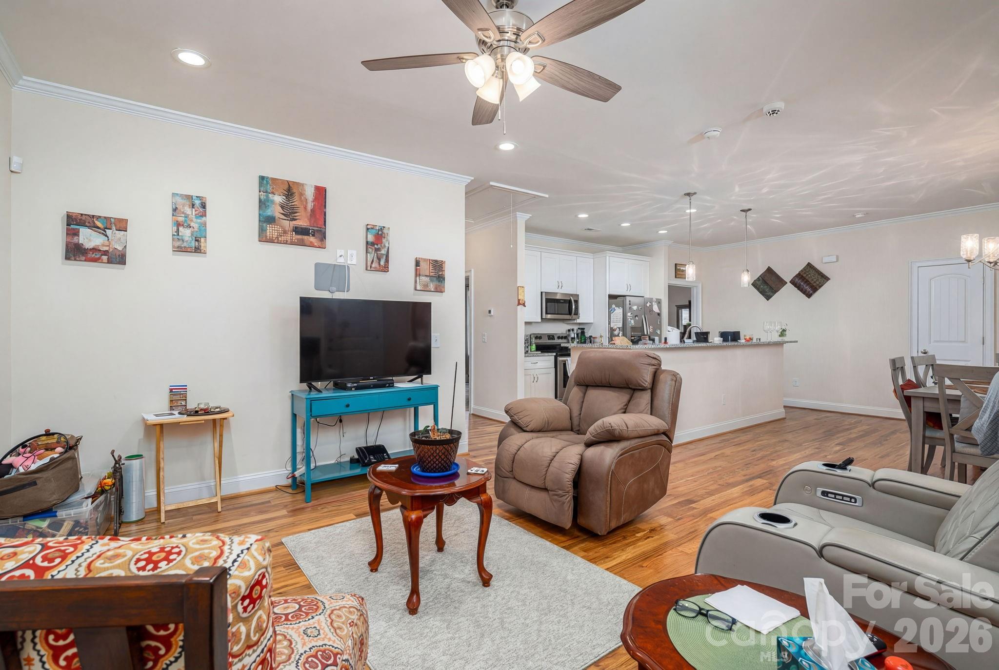 209 Wood Street — Mount Holly