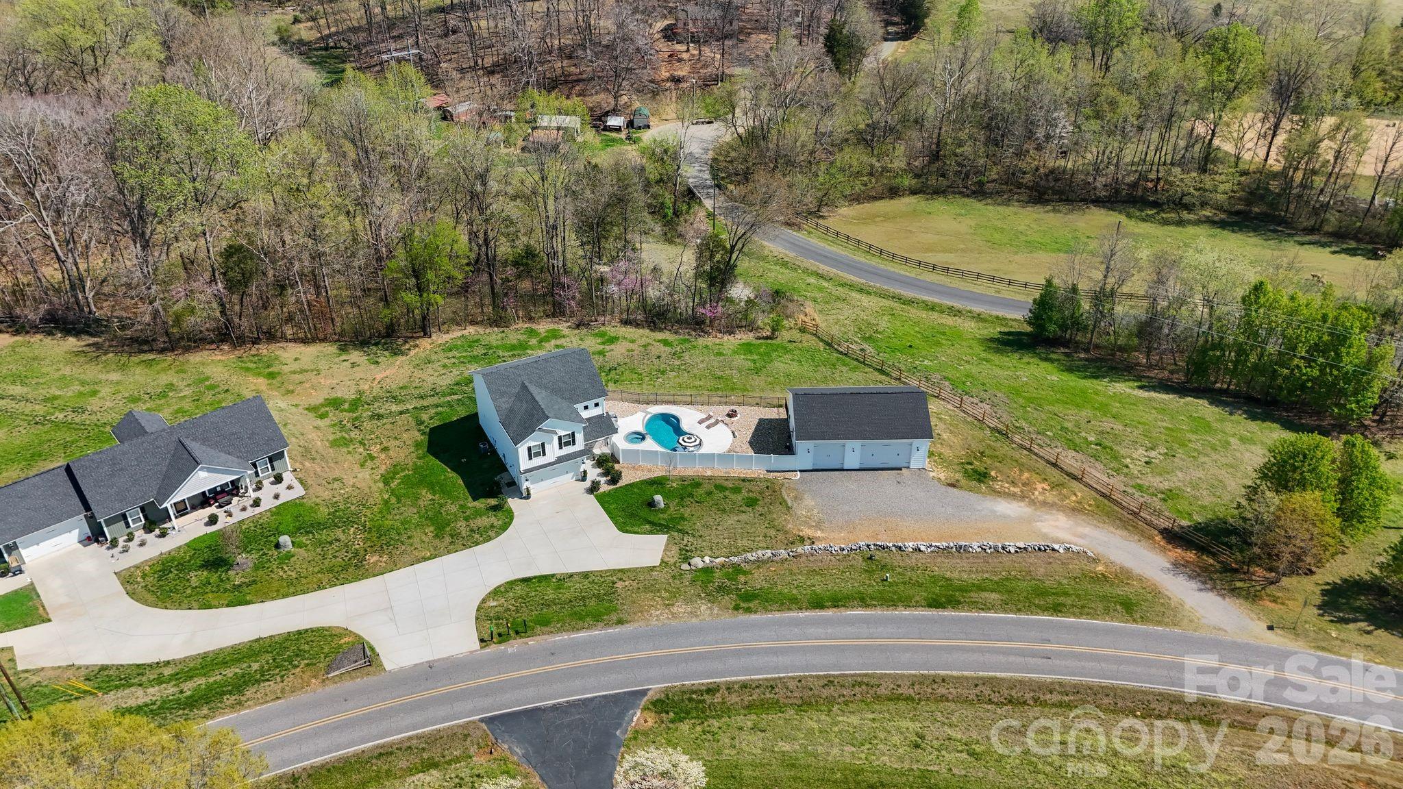 467 Hoover Road — Troutman