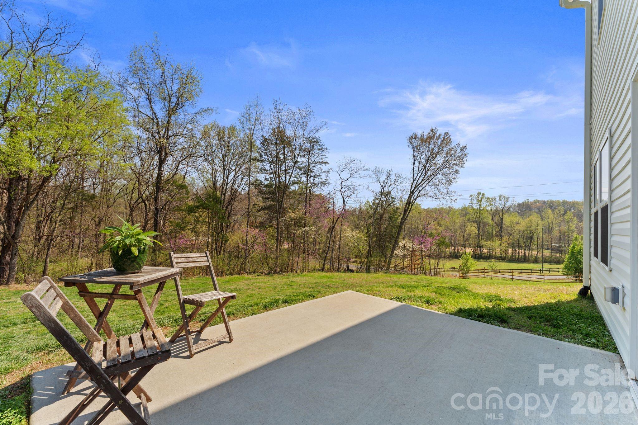 467 Hoover Road — Troutman