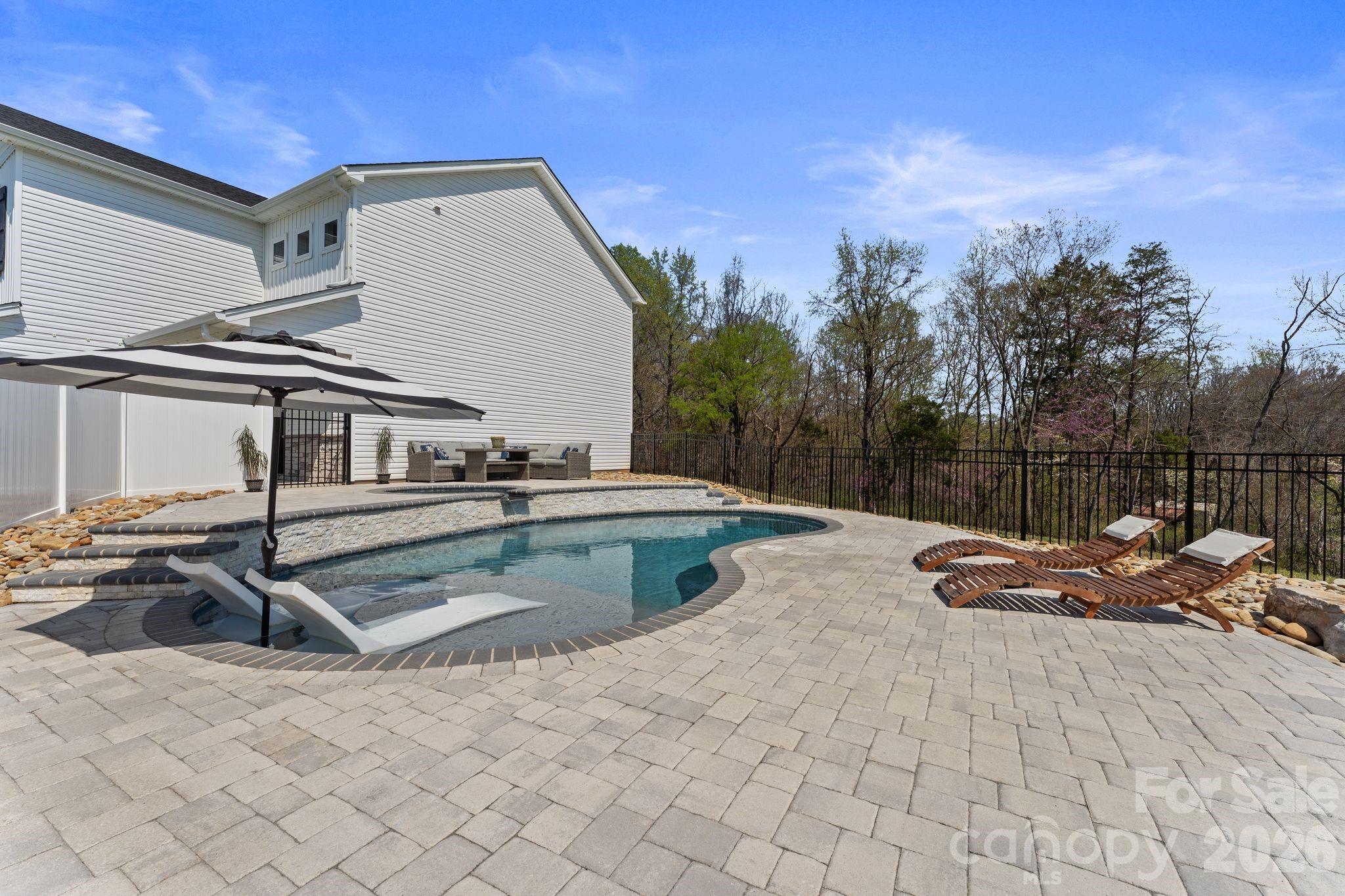 467 Hoover Road — Troutman