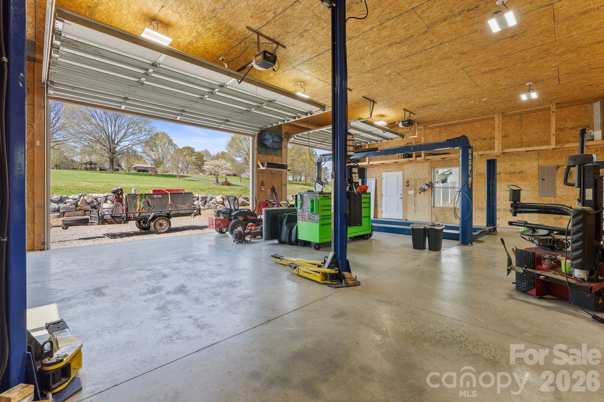 467 Hoover Road — Troutman