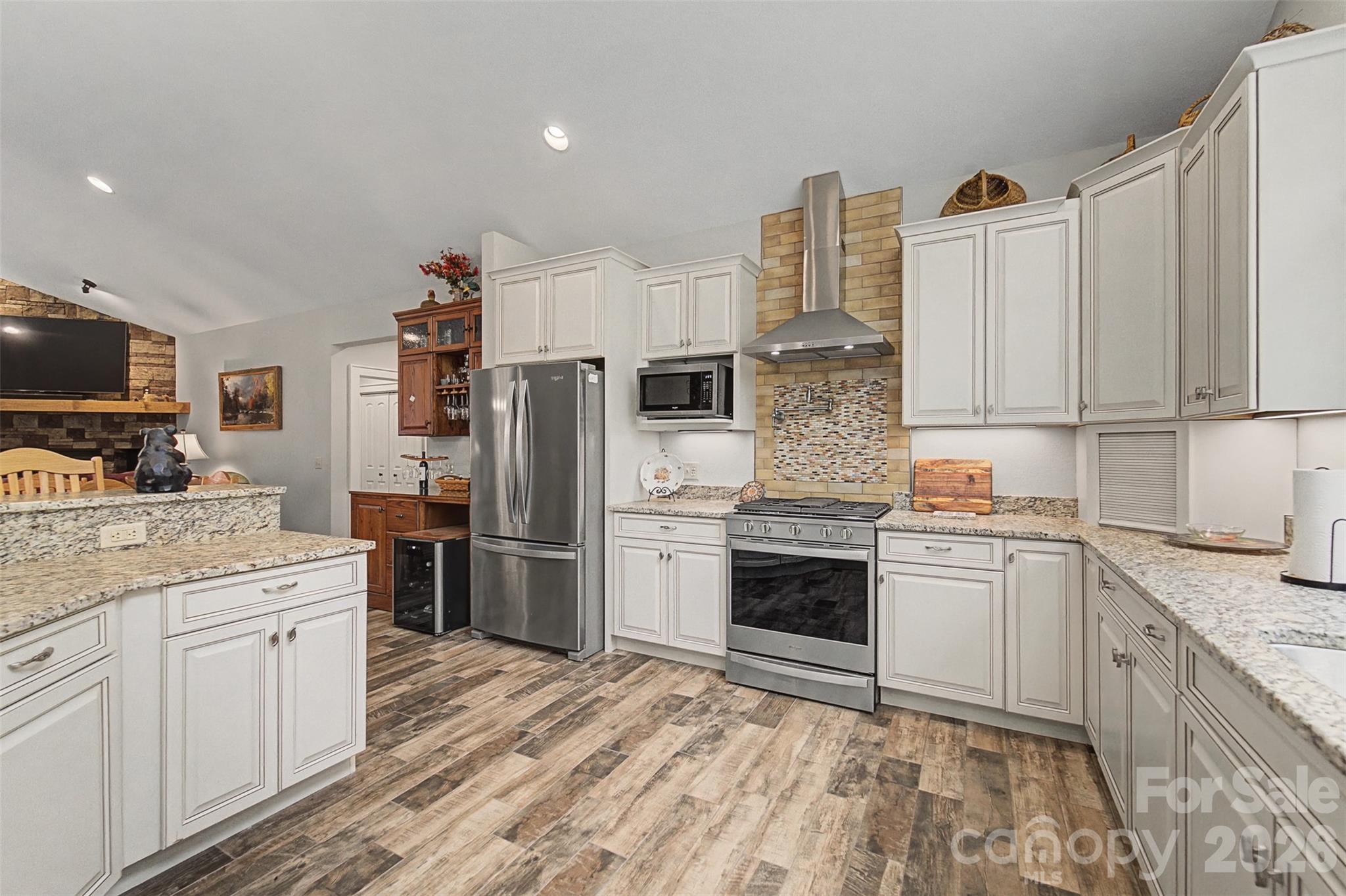 151 High Grove Parkway — Whittier