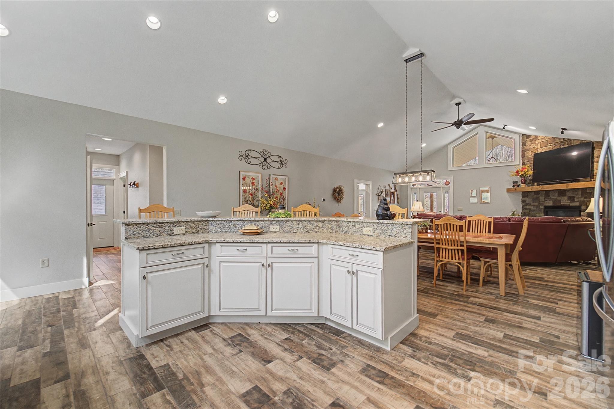 151 High Grove Parkway — Whittier