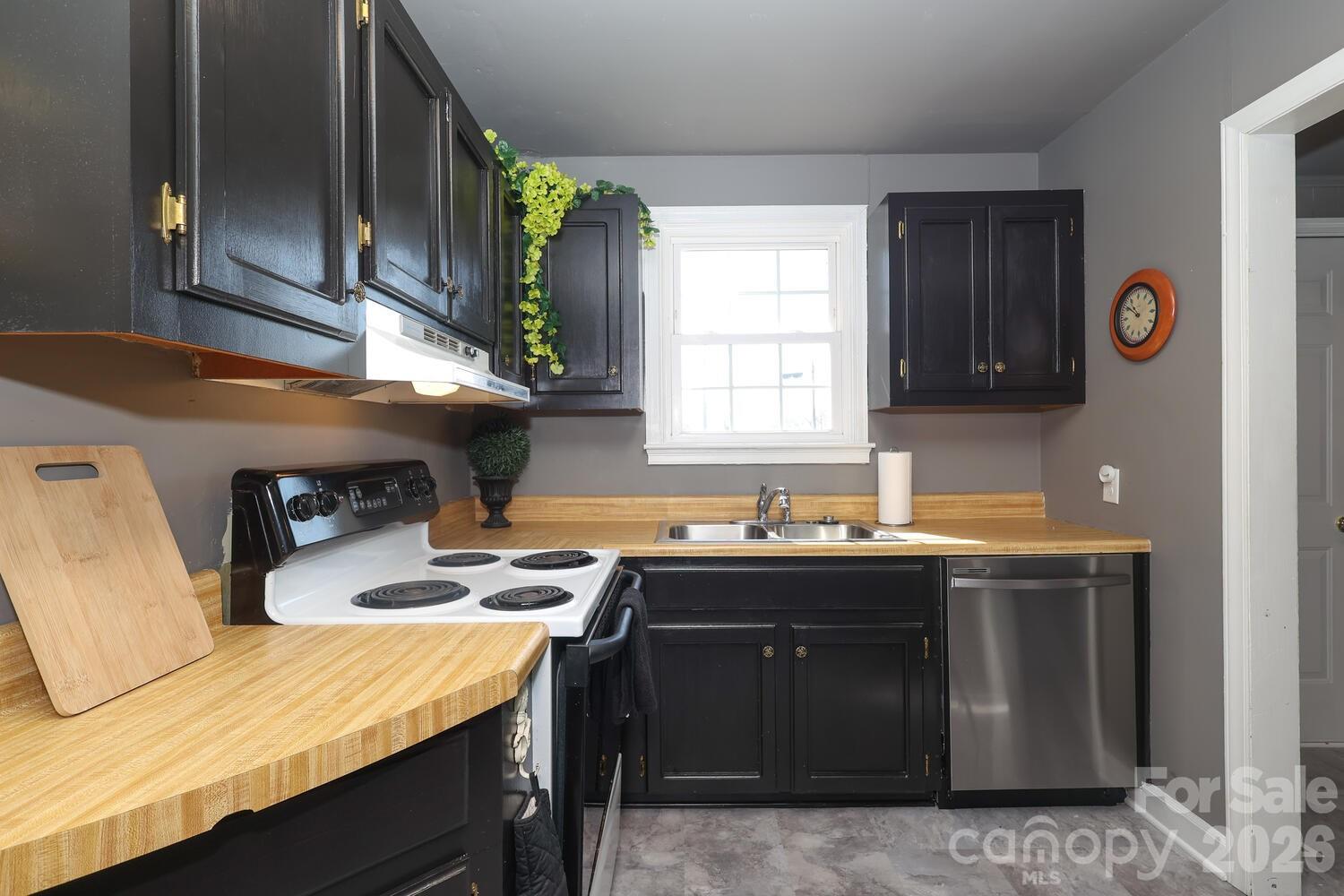 414 S Chester Street S — Blacksburg