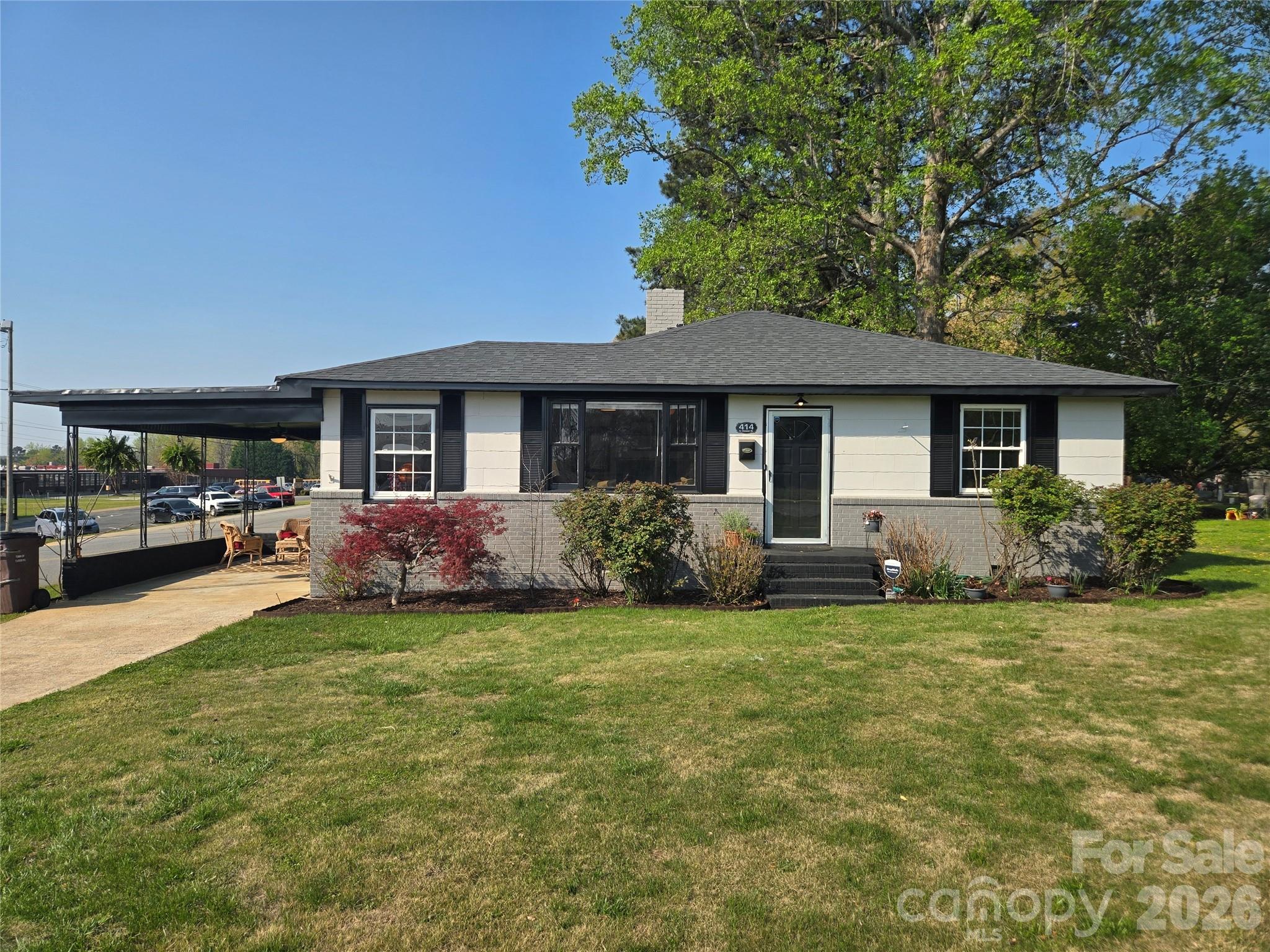 414 S Chester Street S — Blacksburg