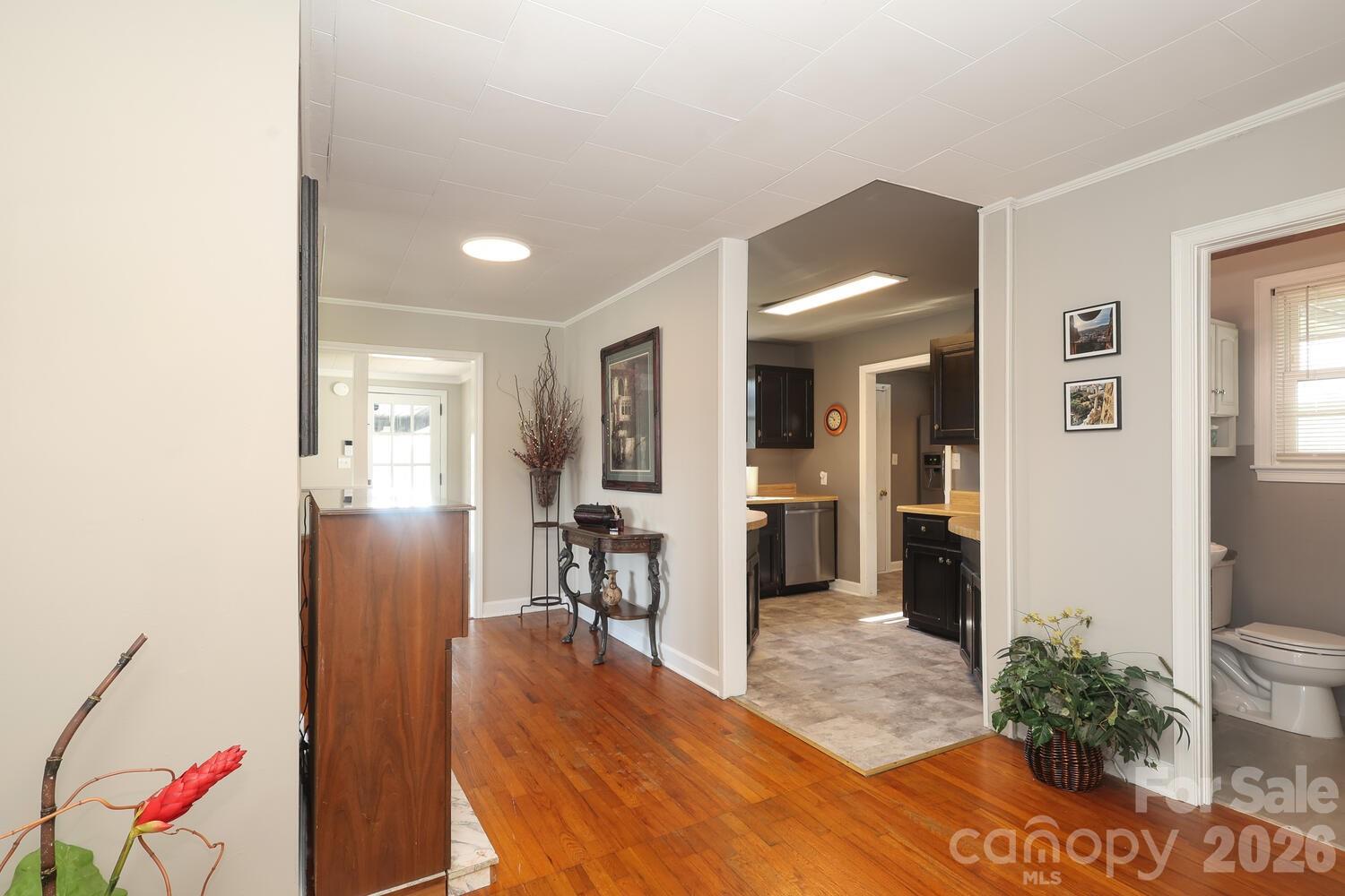 414 S Chester Street S — Blacksburg