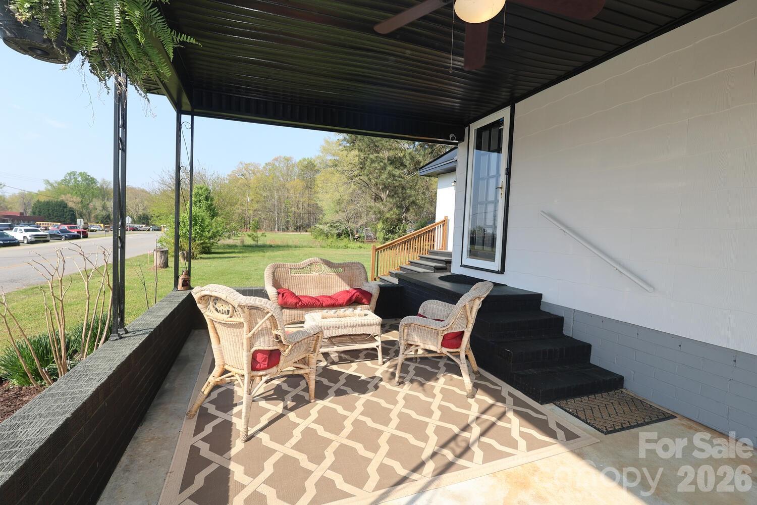 414 S Chester Street S — Blacksburg
