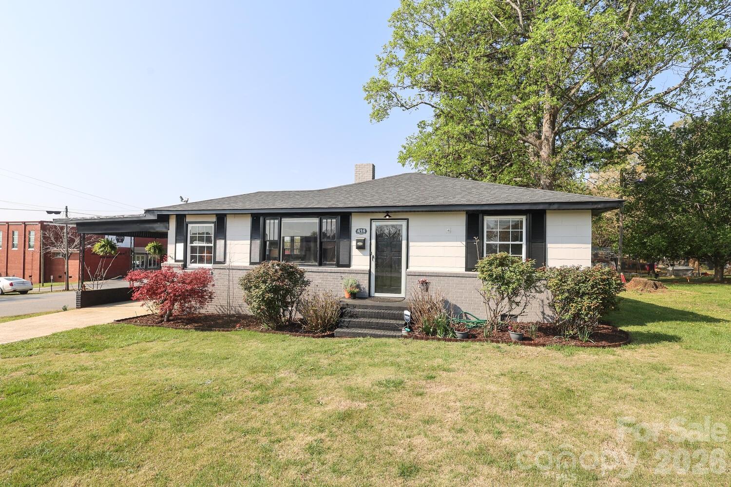 414 S Chester Street S — Blacksburg