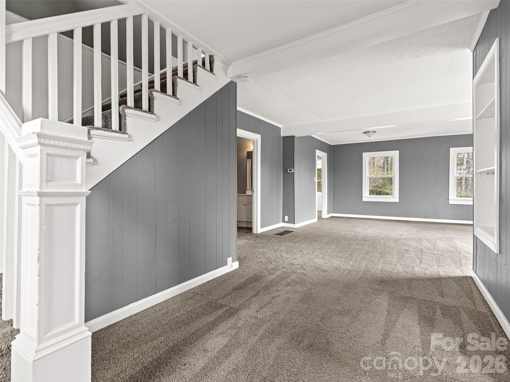 15 Woodbine Road — Asheville