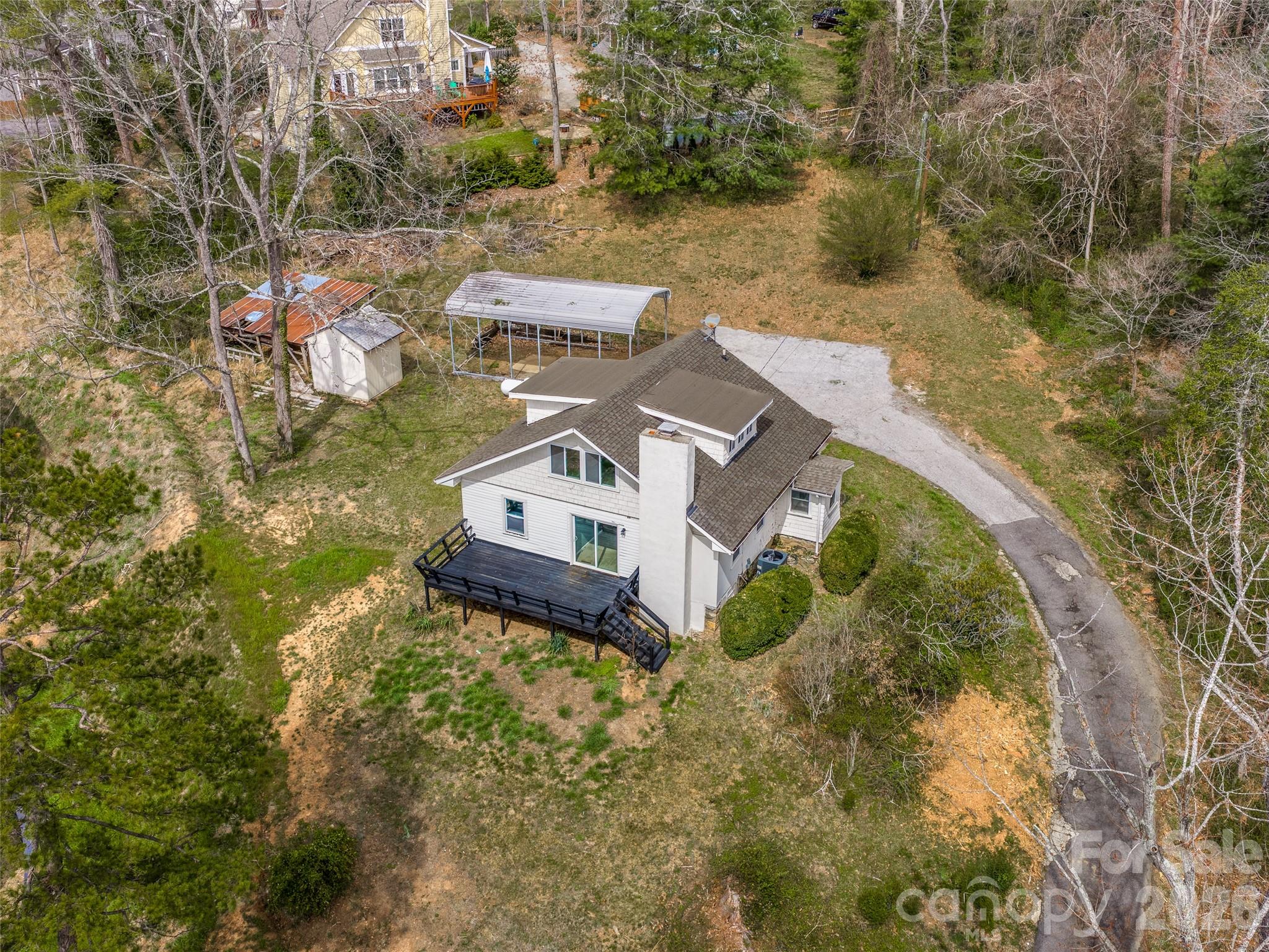 15 Woodbine Road — Asheville