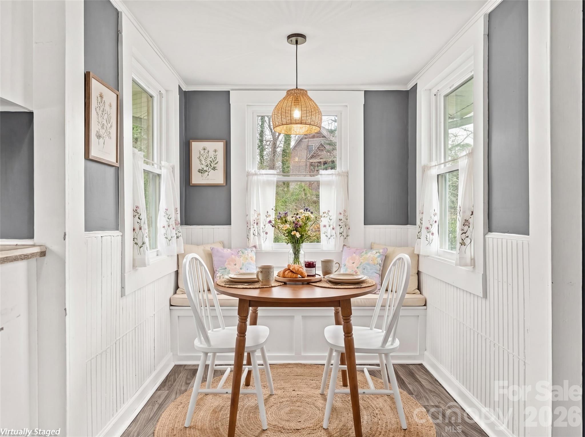 15 Woodbine Road — Asheville