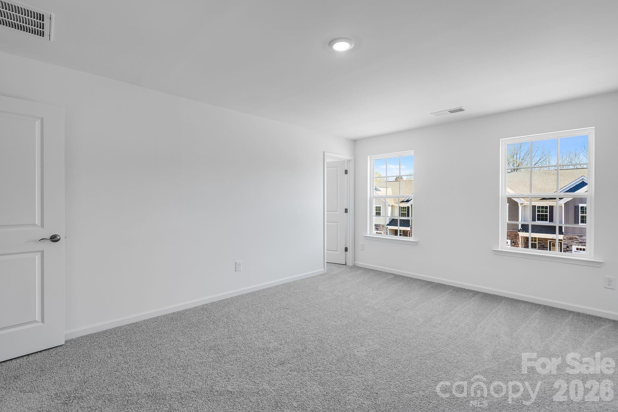 616 Sparano Loop — York