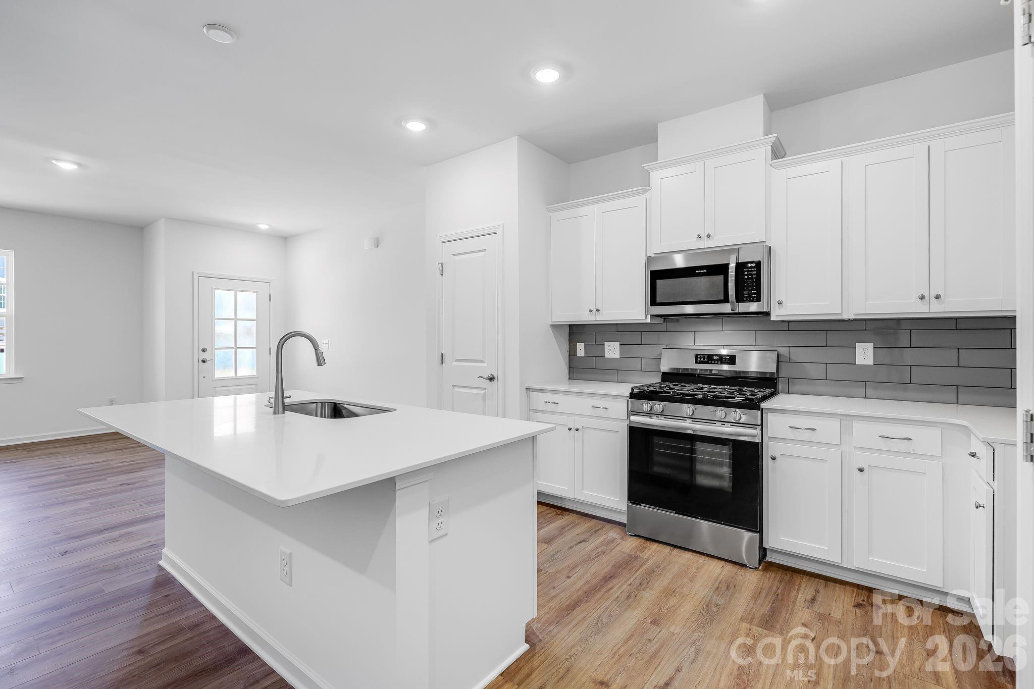 616 Sparano Loop — York