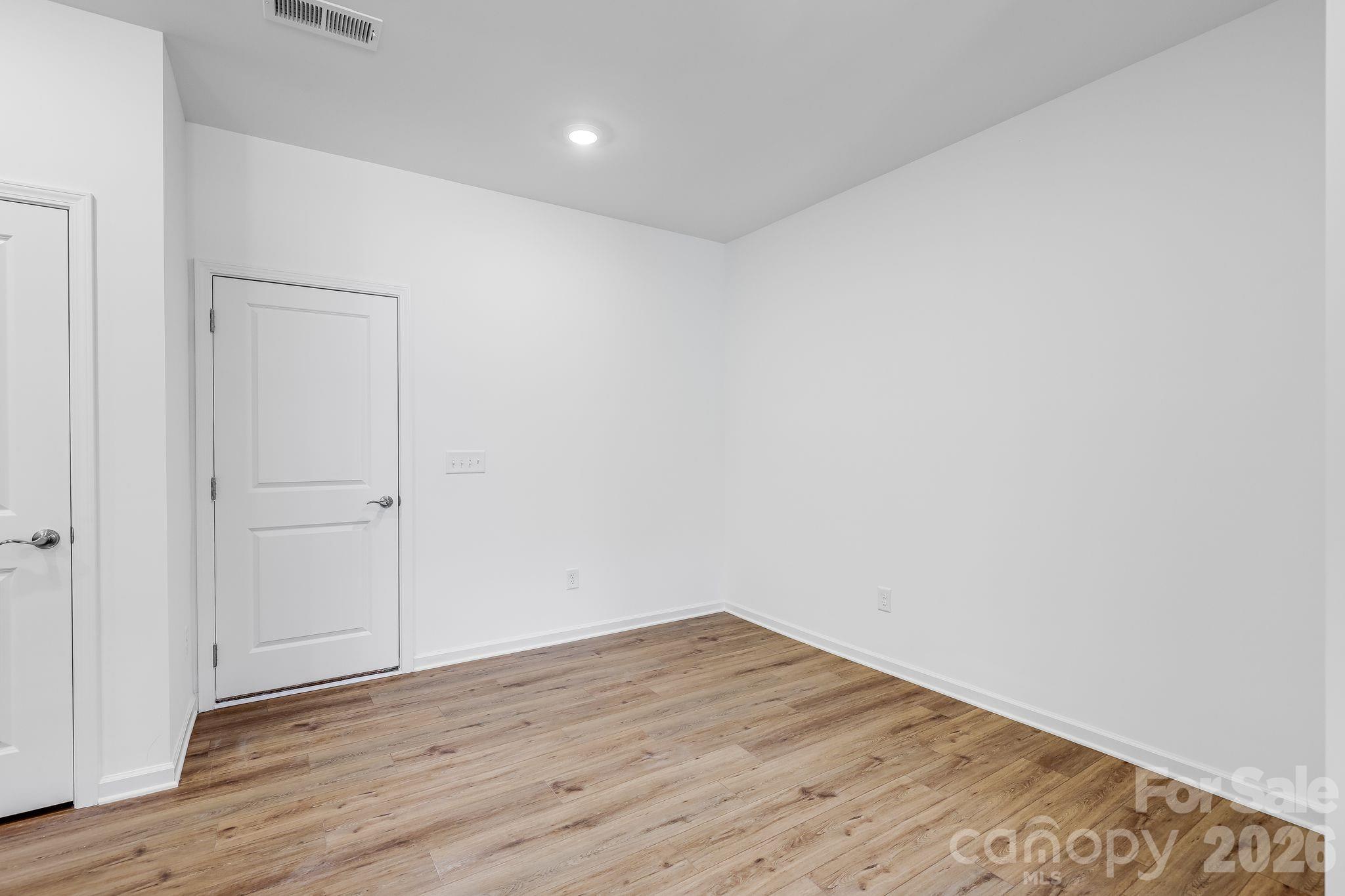 616 Sparano Loop — York