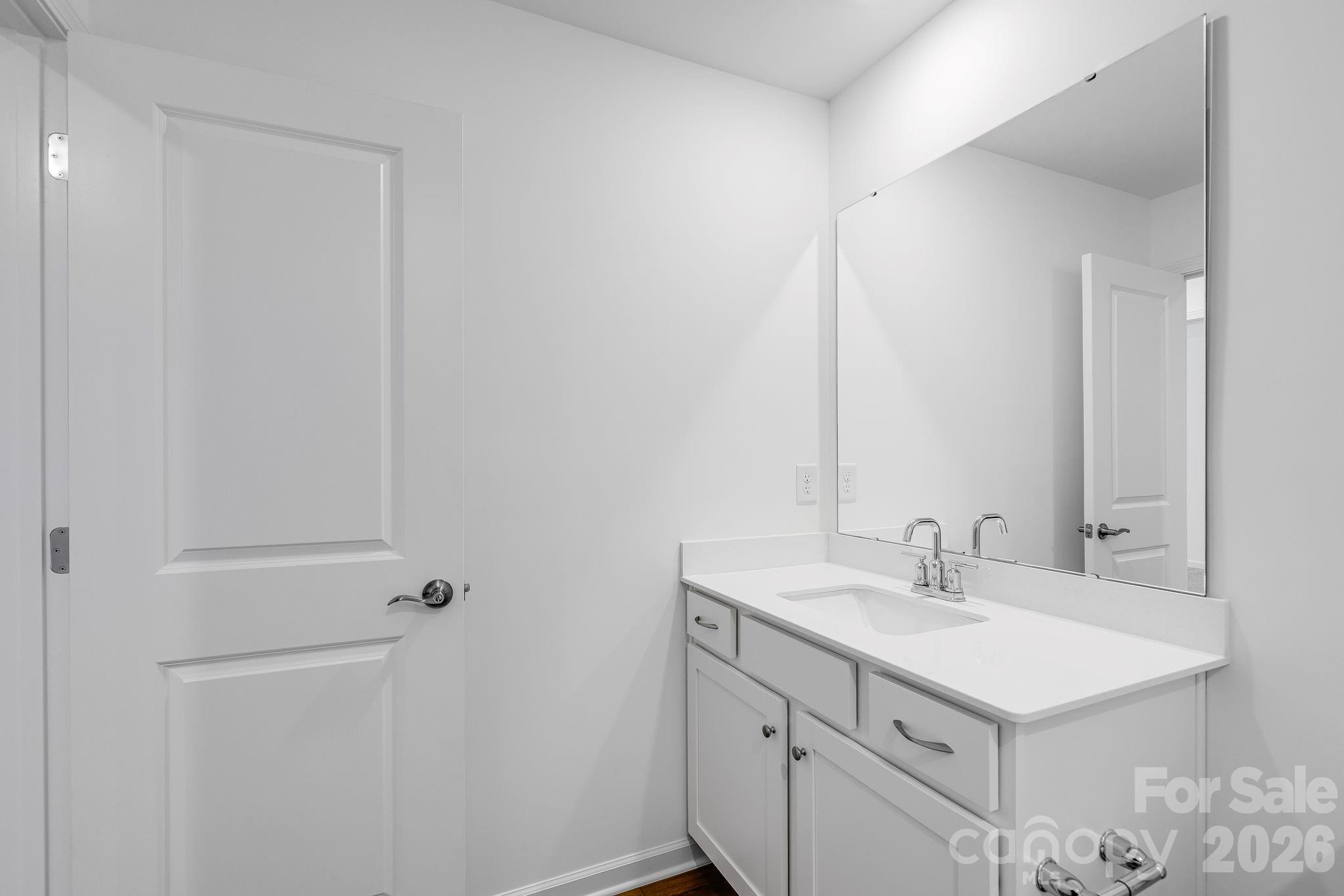 616 Sparano Loop — York