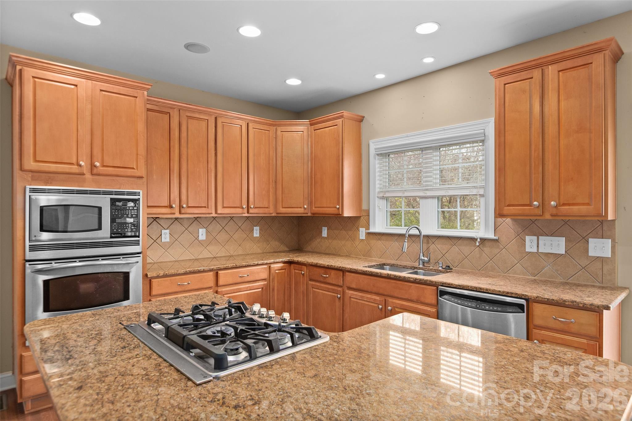 9333 Standerwick Lane — Huntersville