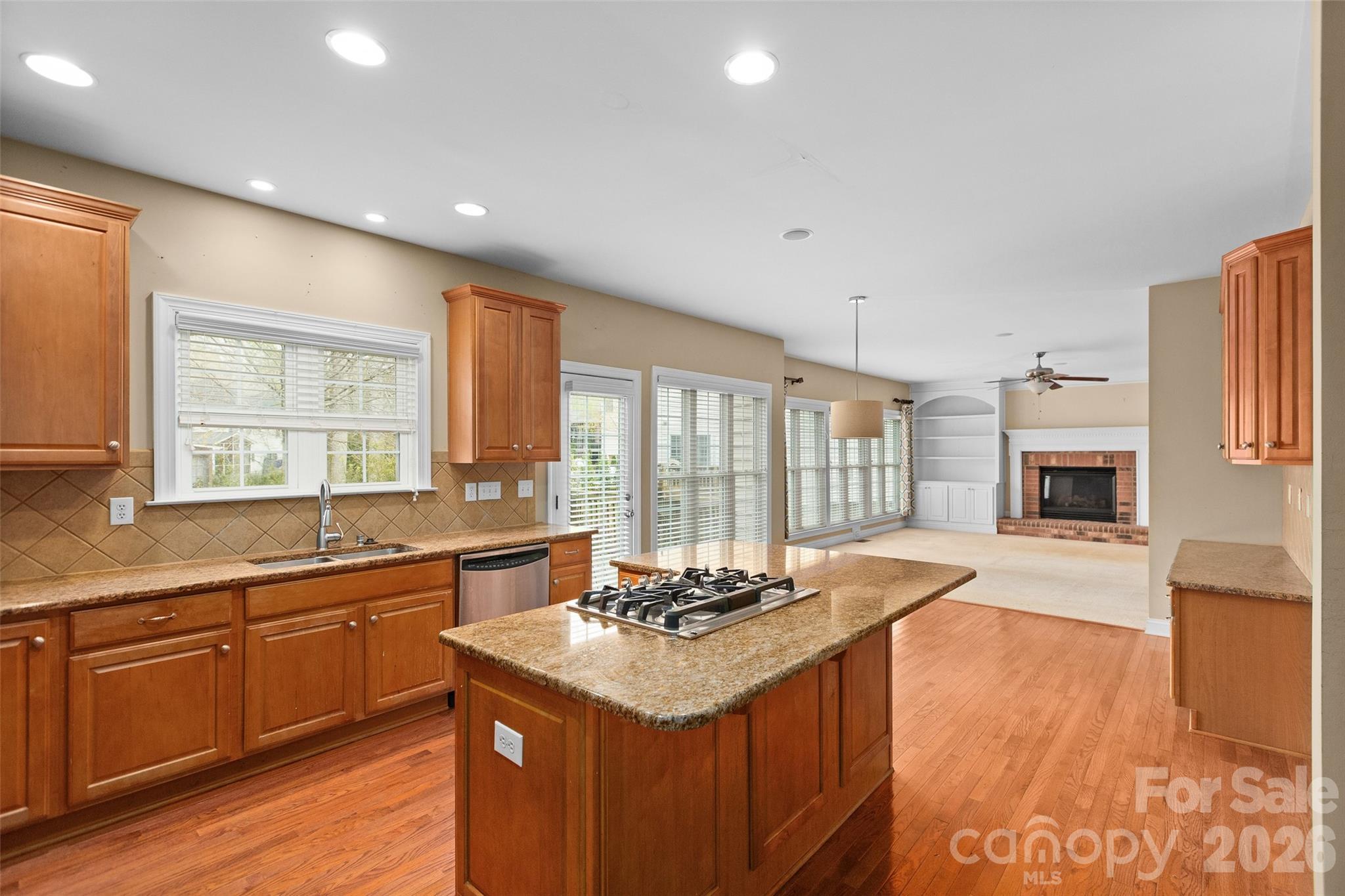 9333 Standerwick Lane — Huntersville