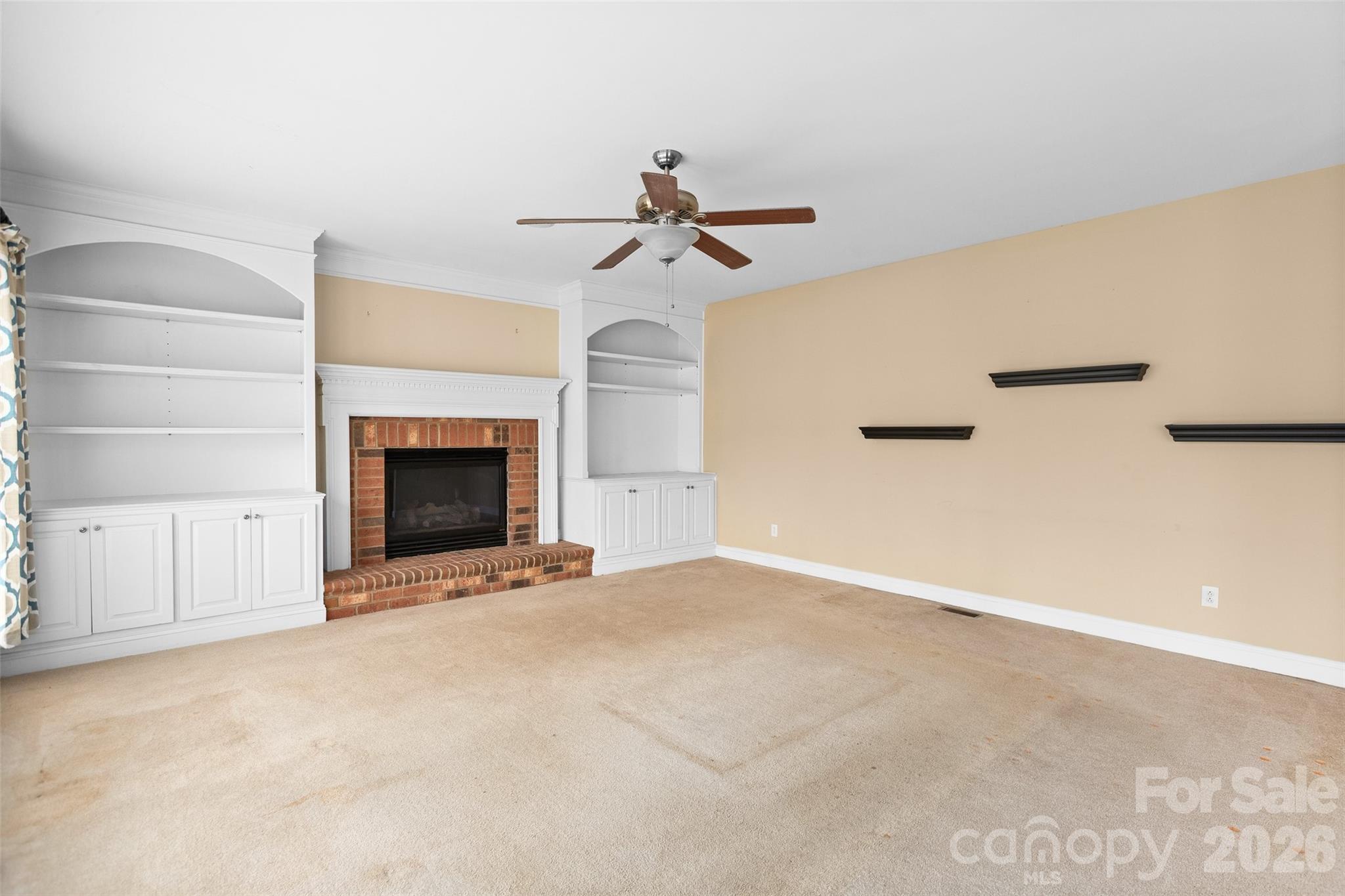 9333 Standerwick Lane — Huntersville