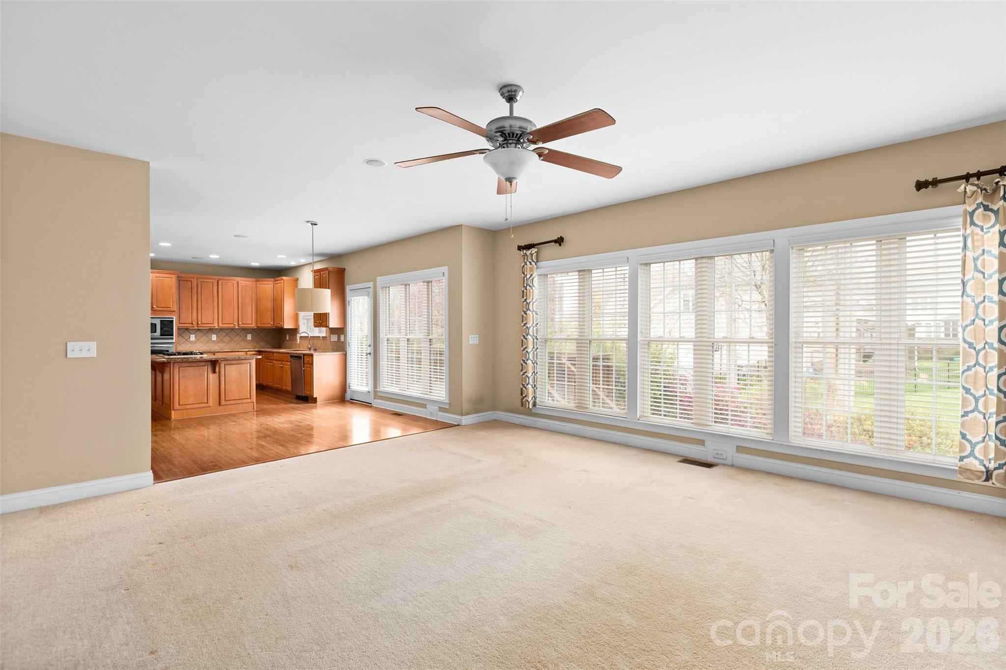 9333 Standerwick Lane — Huntersville