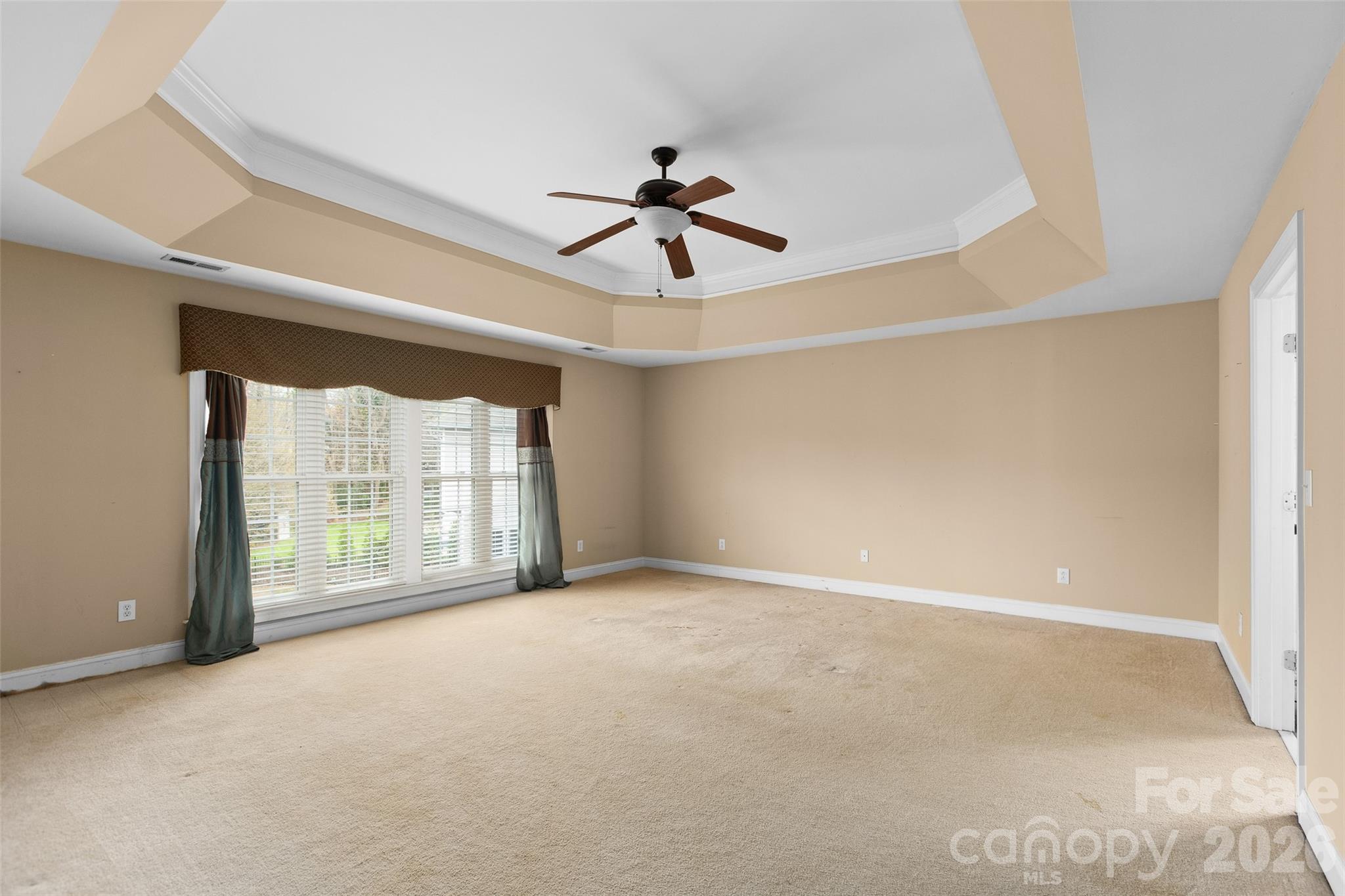 9333 Standerwick Lane — Huntersville