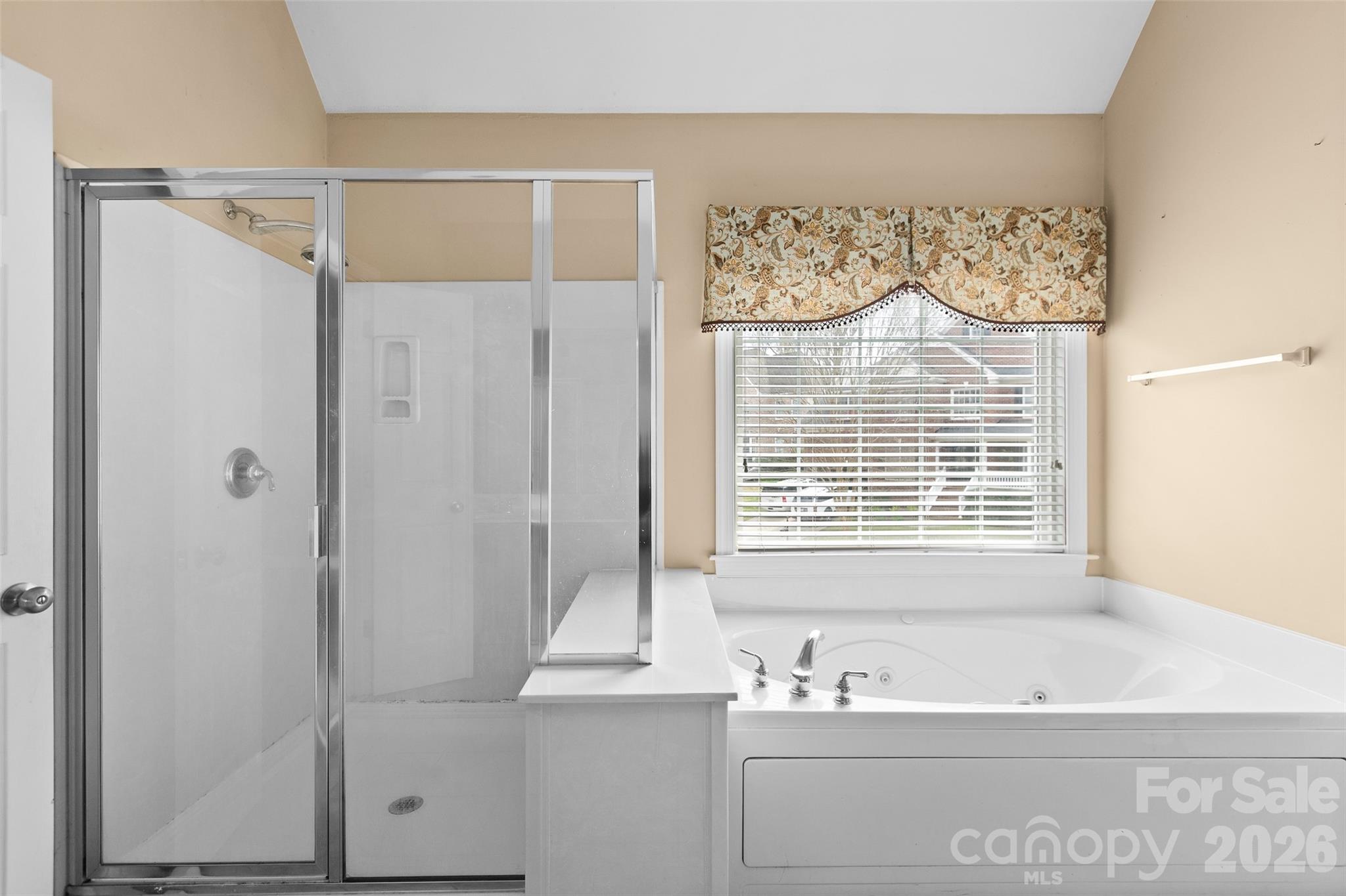 9333 Standerwick Lane — Huntersville