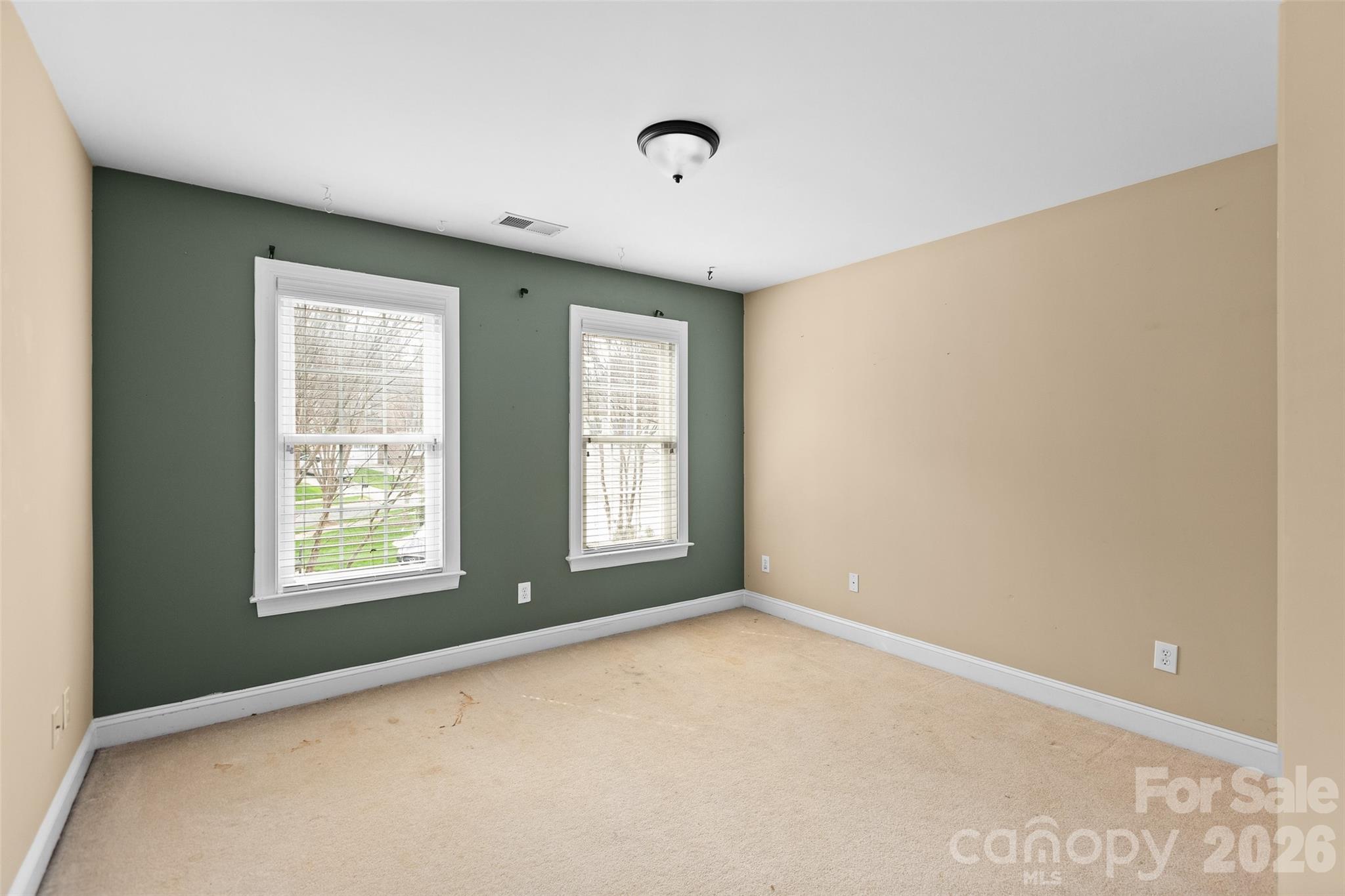 9333 Standerwick Lane — Huntersville
