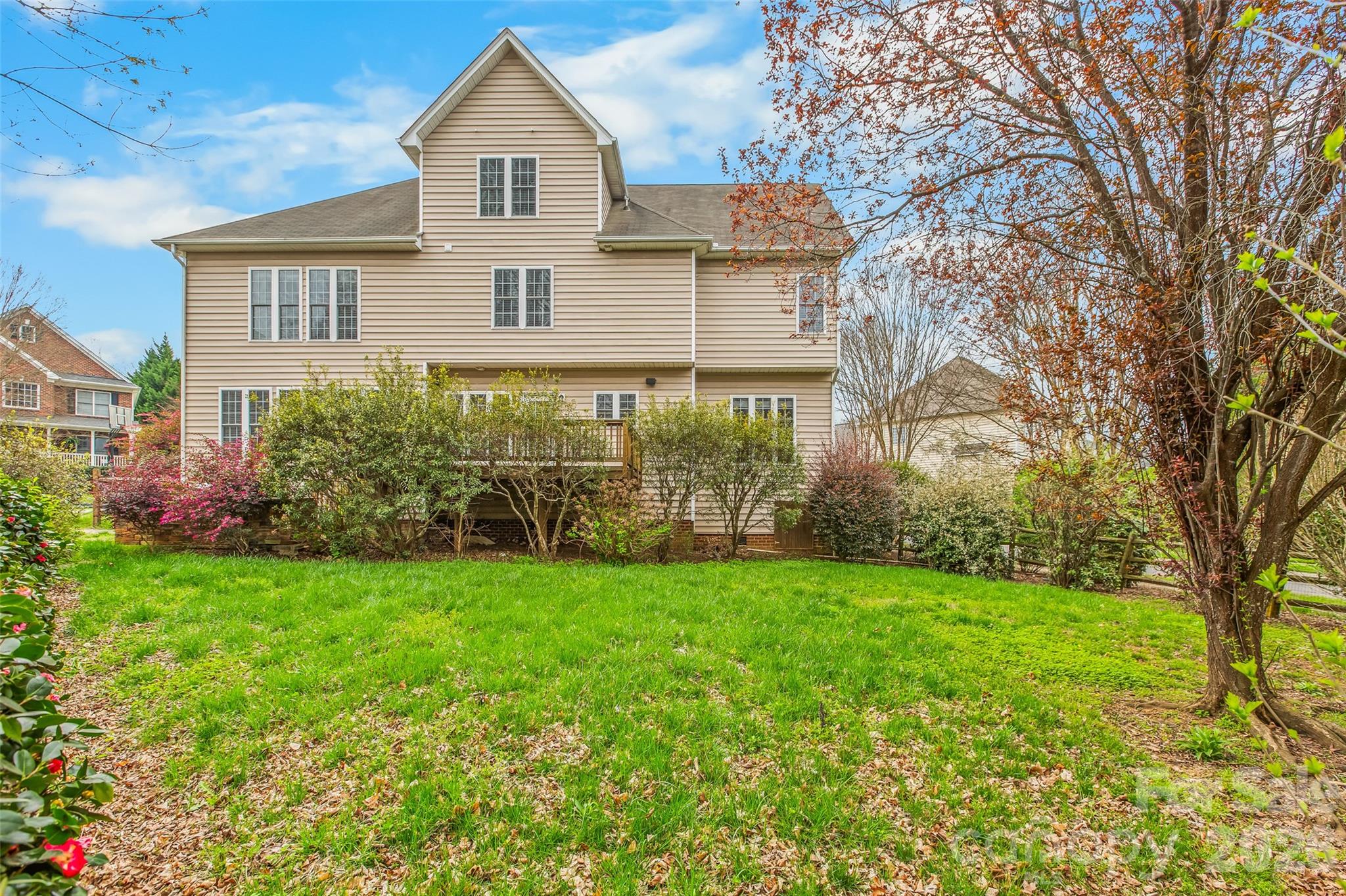 9333 Standerwick Lane — Huntersville