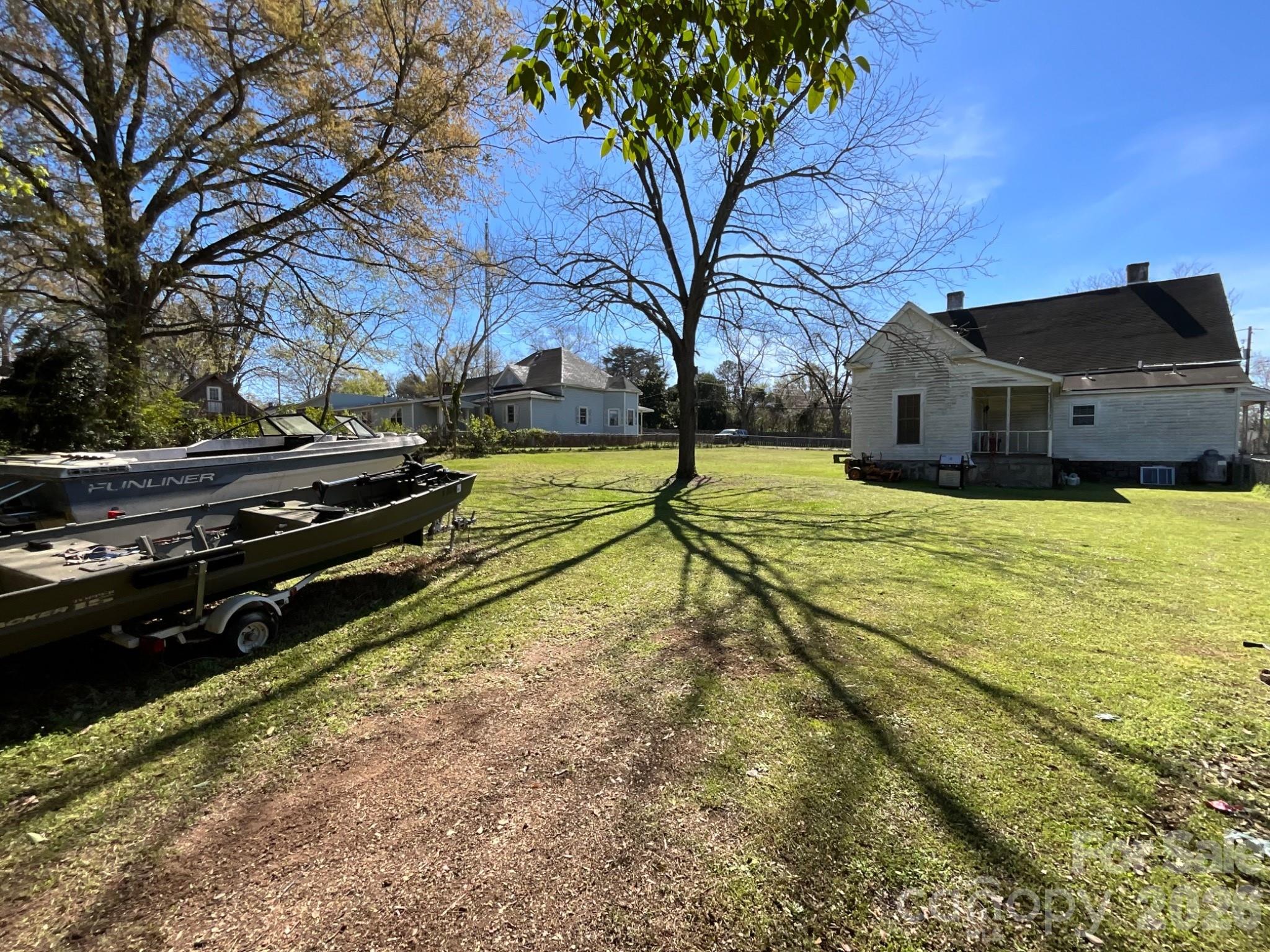 416 W Liberty Street — Winnsboro