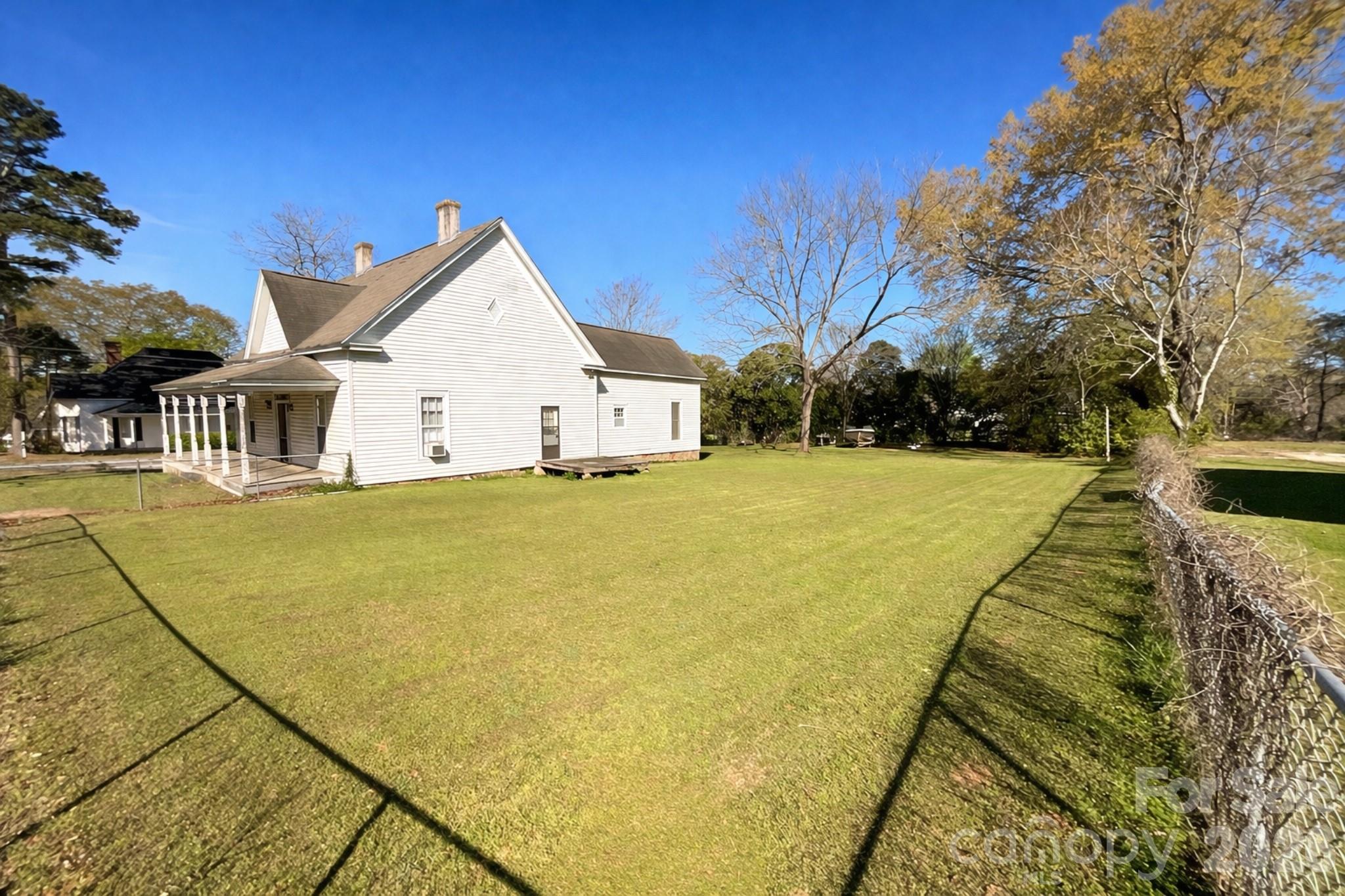 416 W Liberty Street — Winnsboro