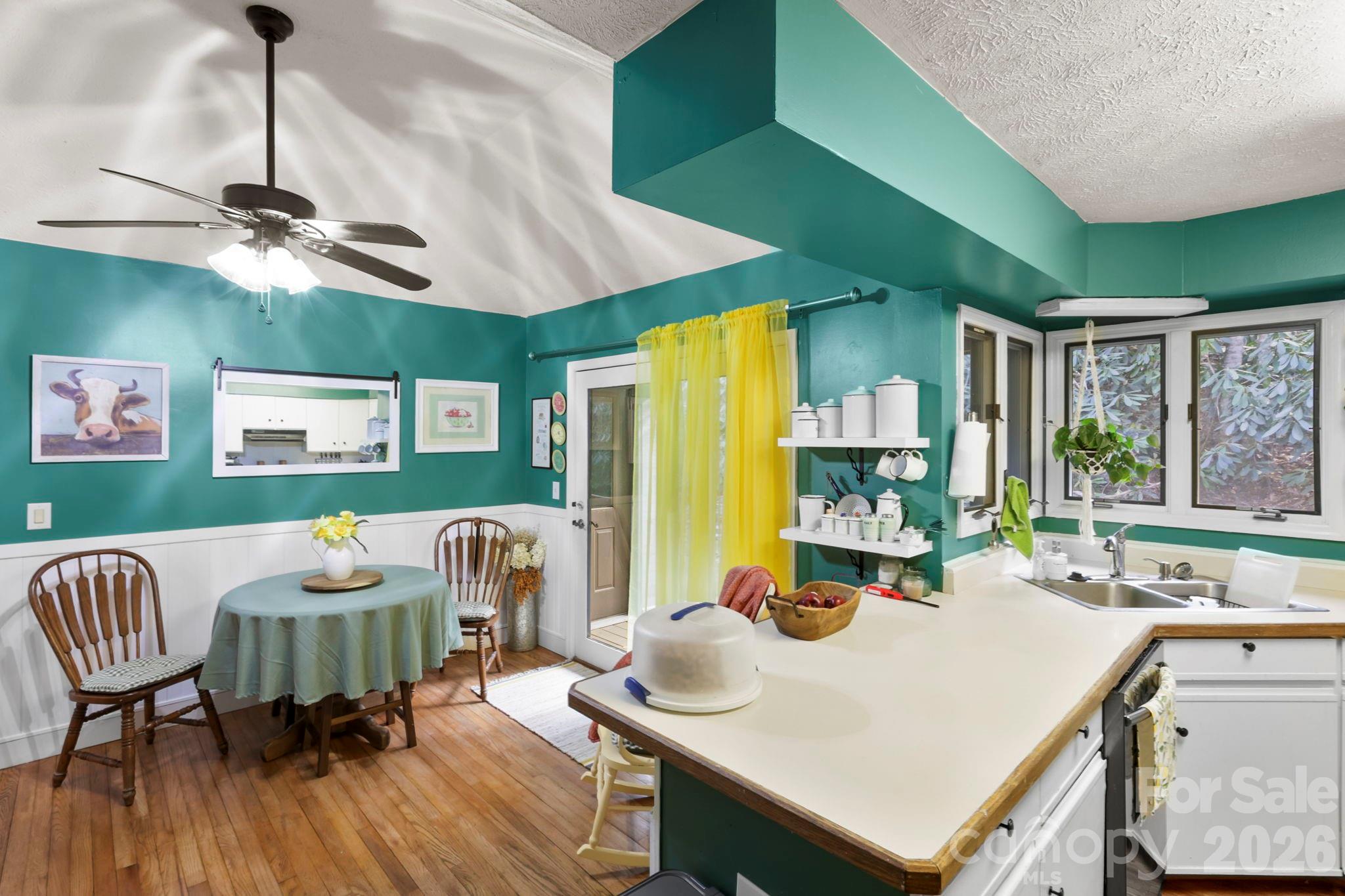 446 Silver Fox Lane — Pisgah Forest