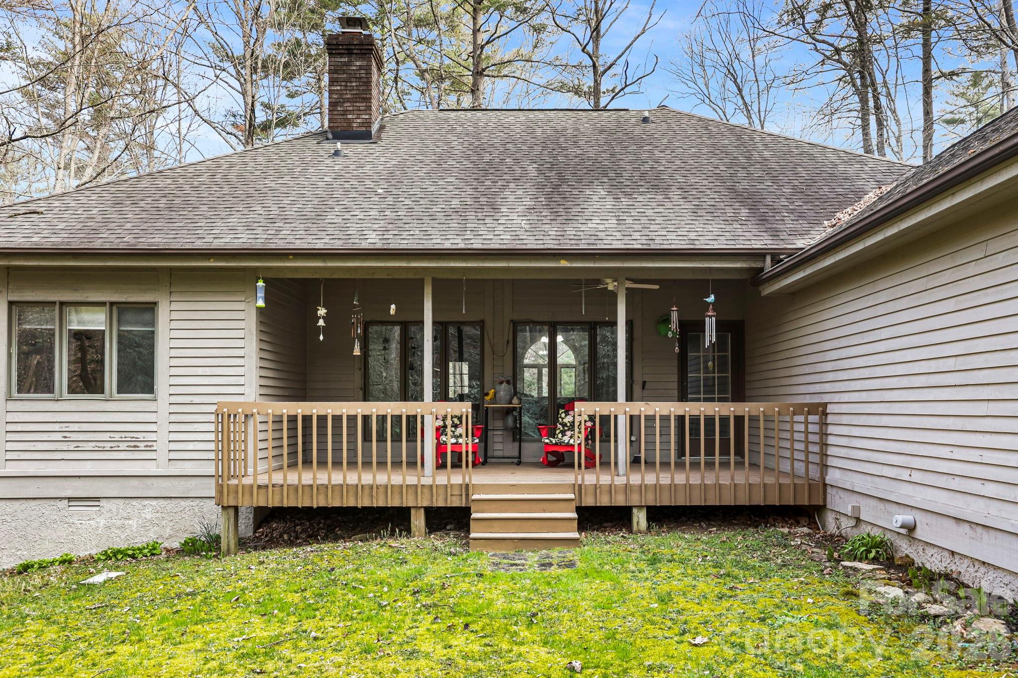 446 Silver Fox Lane — Pisgah Forest