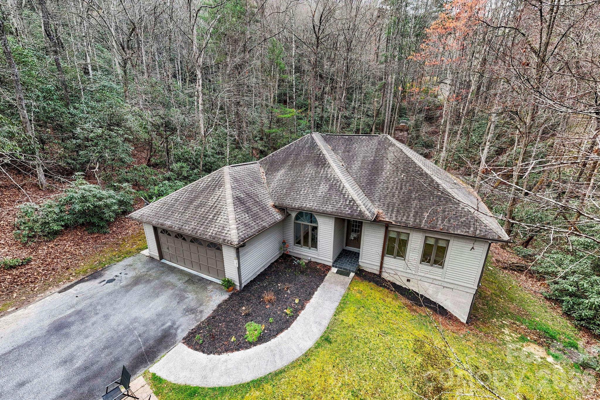 446 Silver Fox Lane — Pisgah Forest