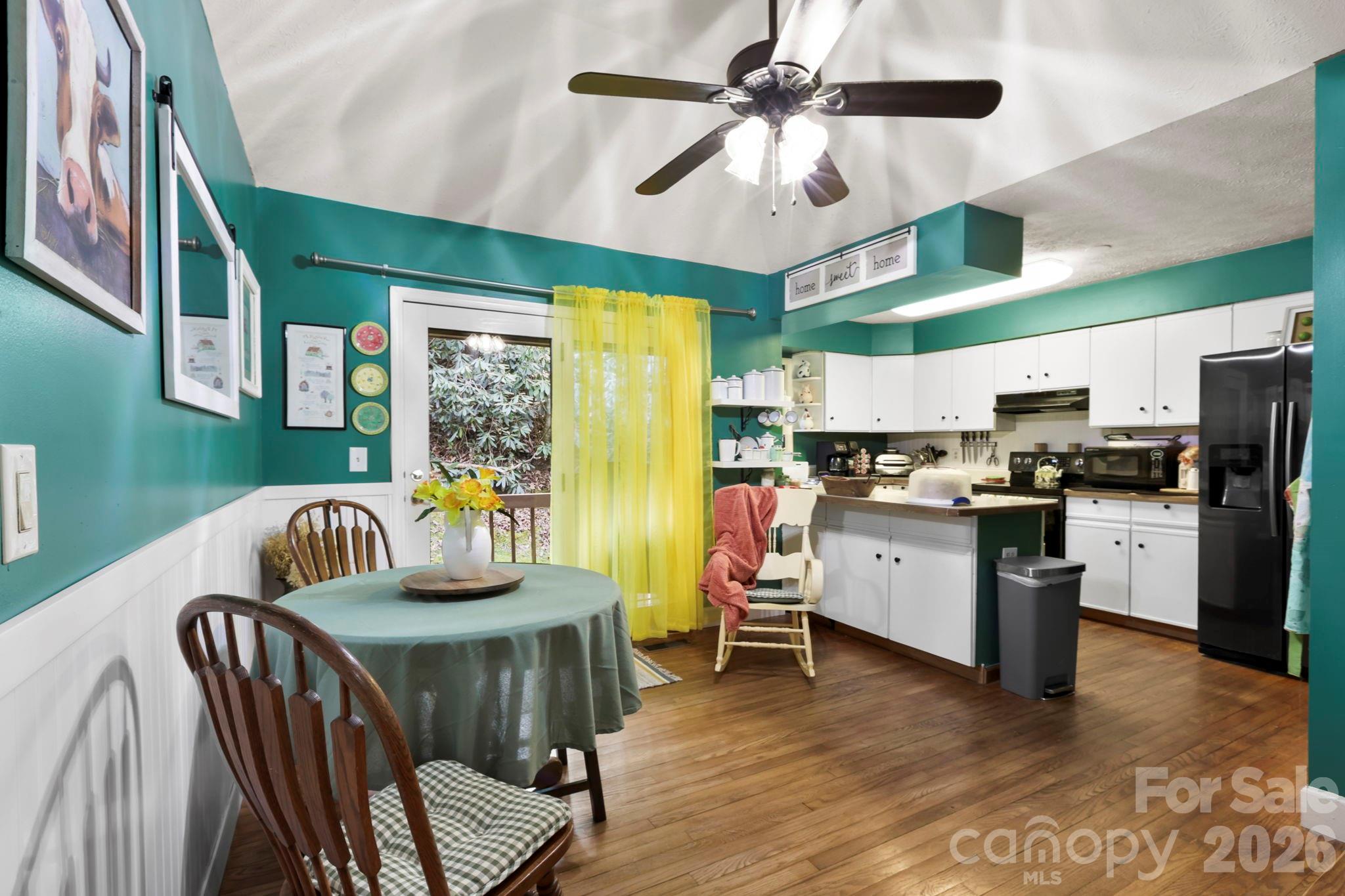 446 Silver Fox Lane — Pisgah Forest
