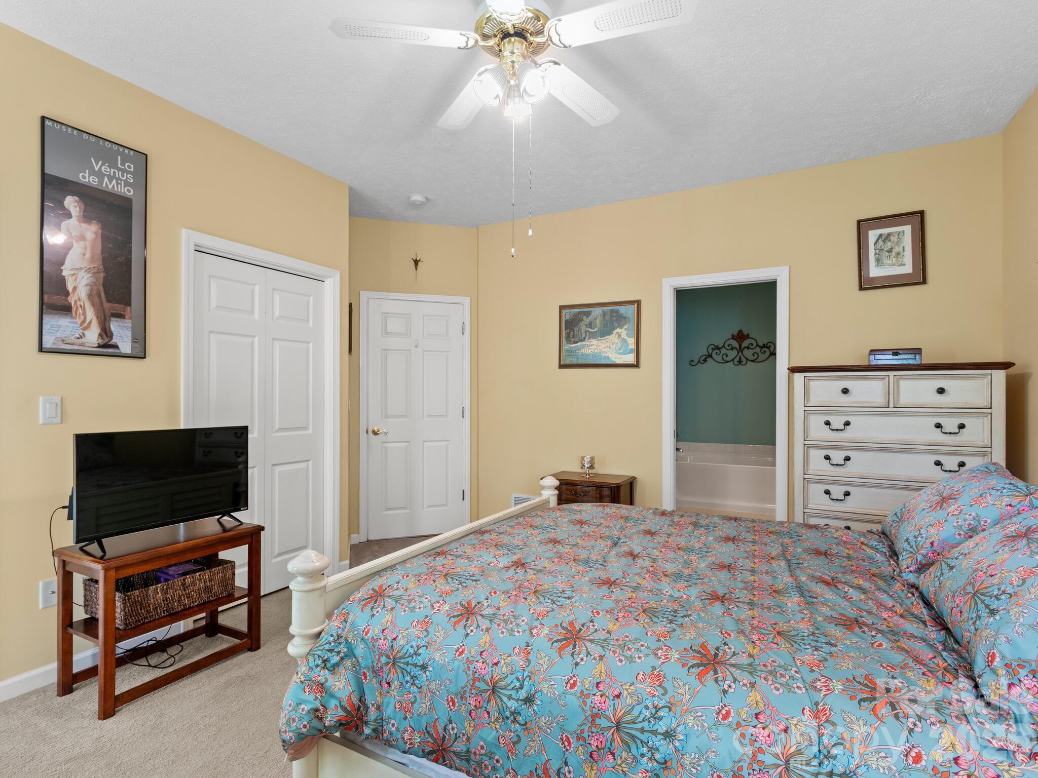 25 Old Pasture Way — Hendersonville
