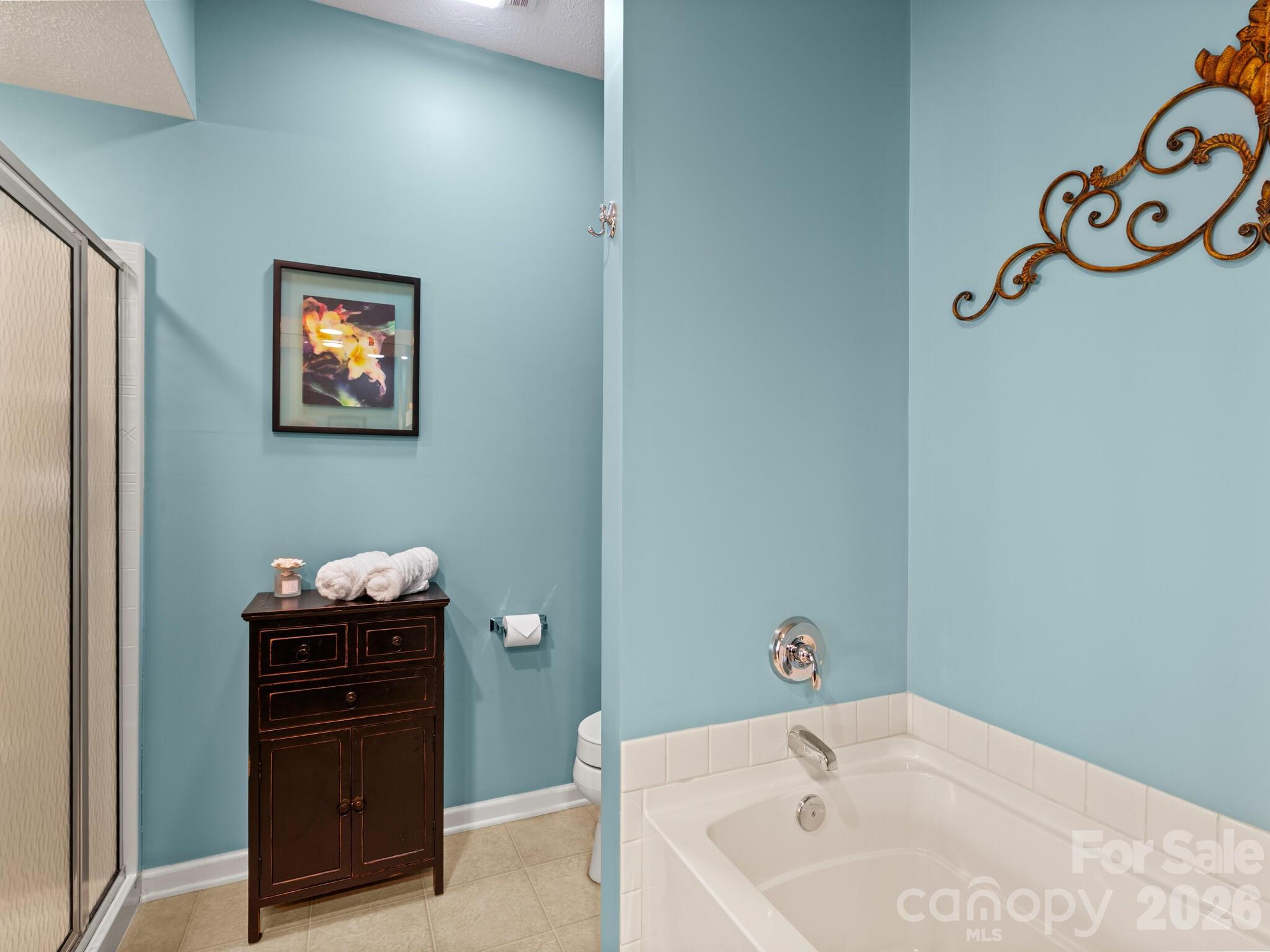25 Old Pasture Way — Hendersonville